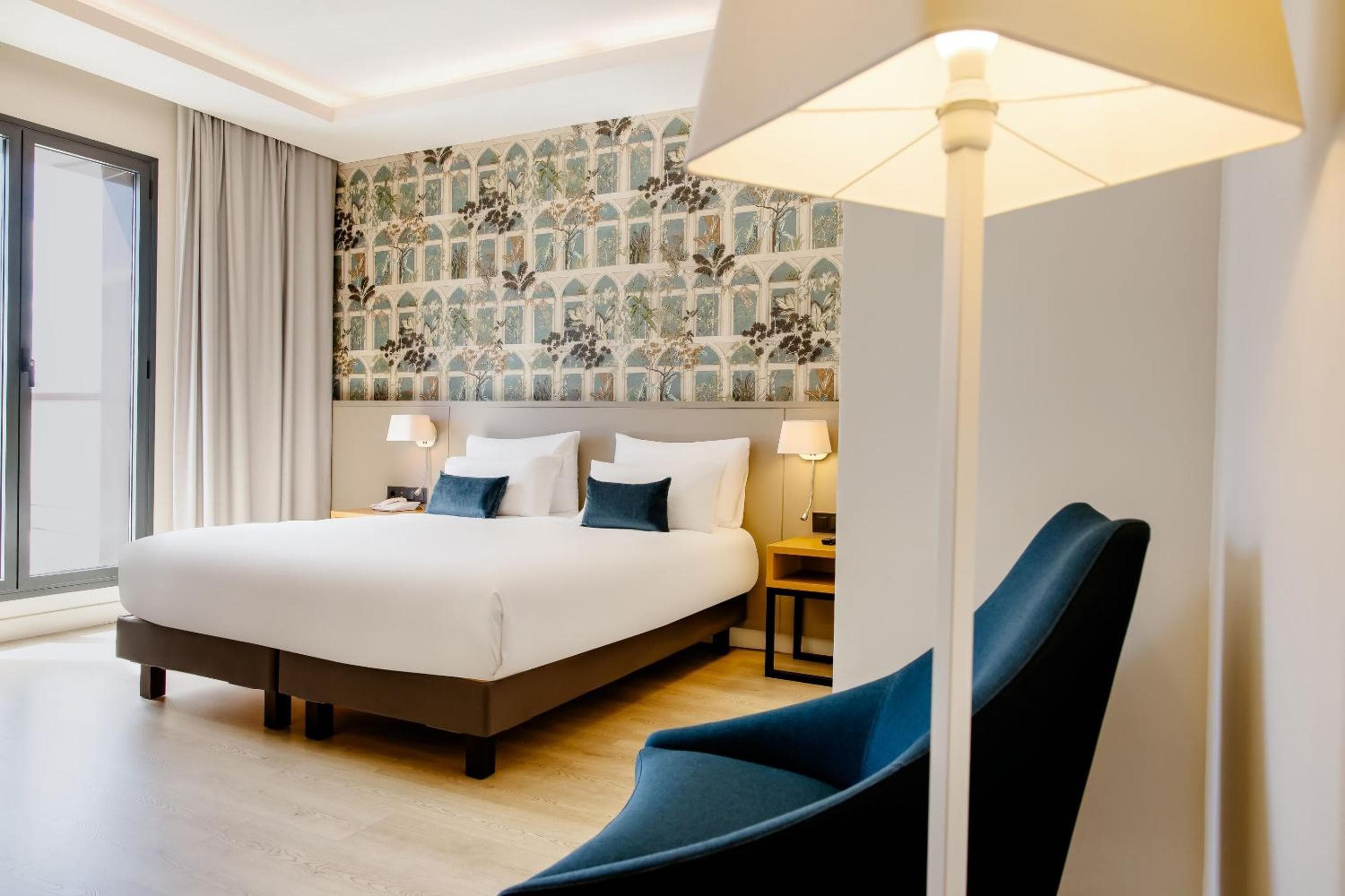 Motel One Madrid-Plaza de España — 12