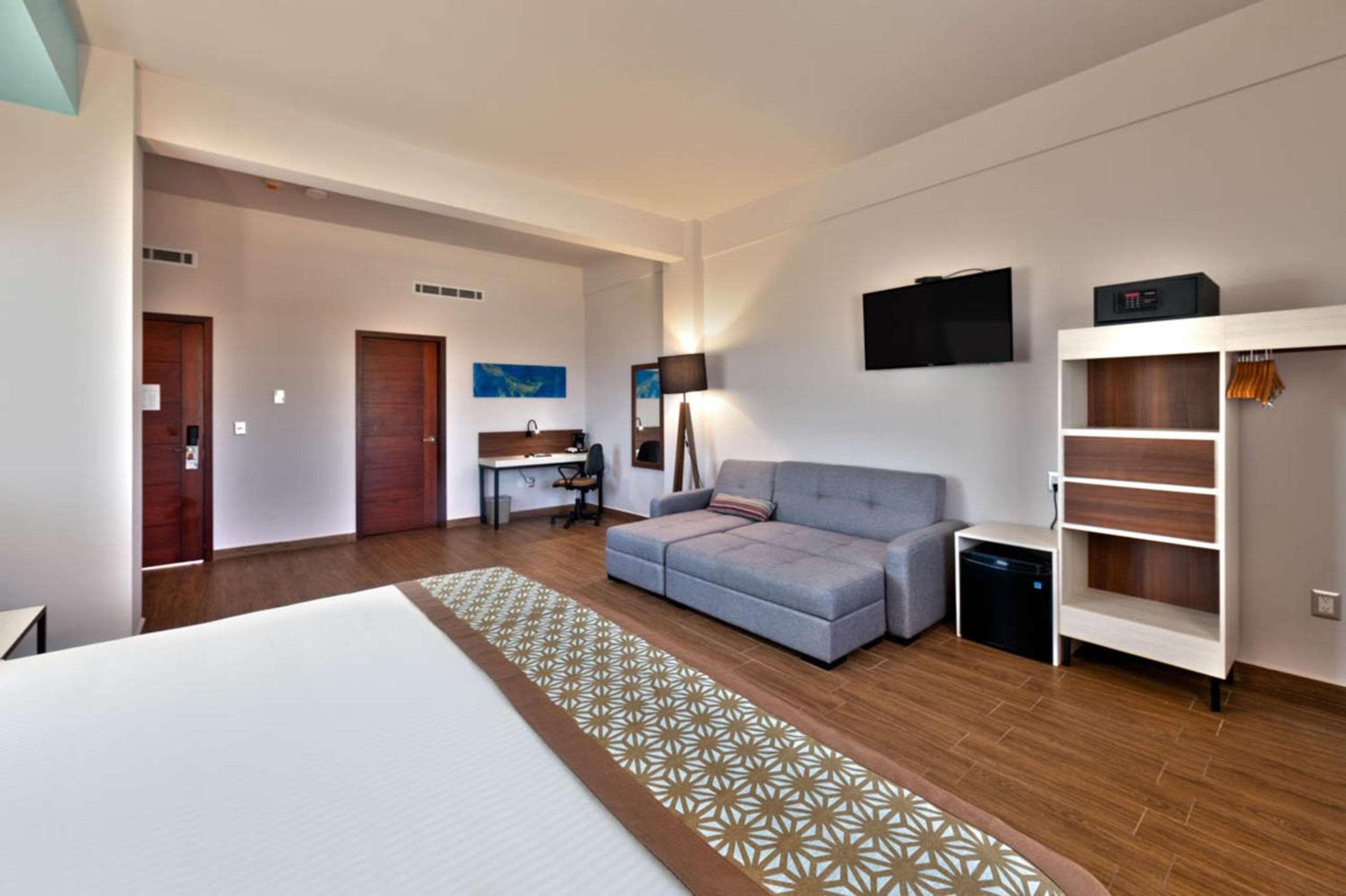 Comfort Inn & Suites Los Cabos — 24