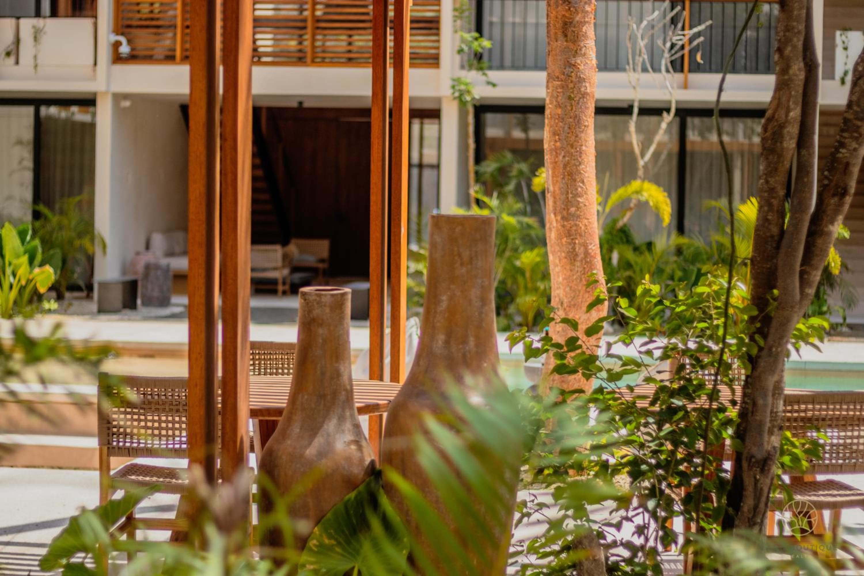 Muunek by Land Boutique - Muunek by Land Boutique — 6