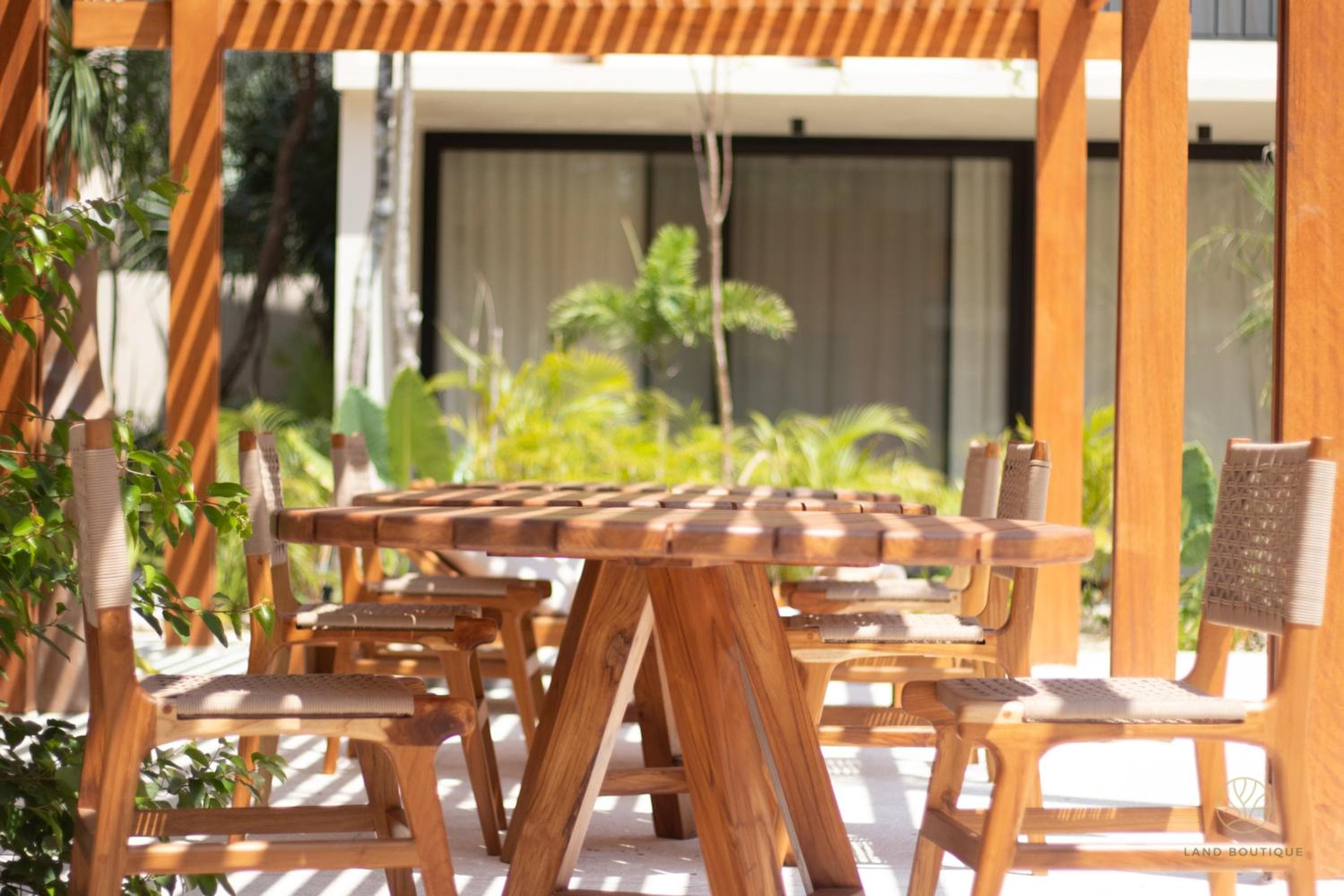 Muunek by Land Boutique - Muunek by Land Boutique — 21