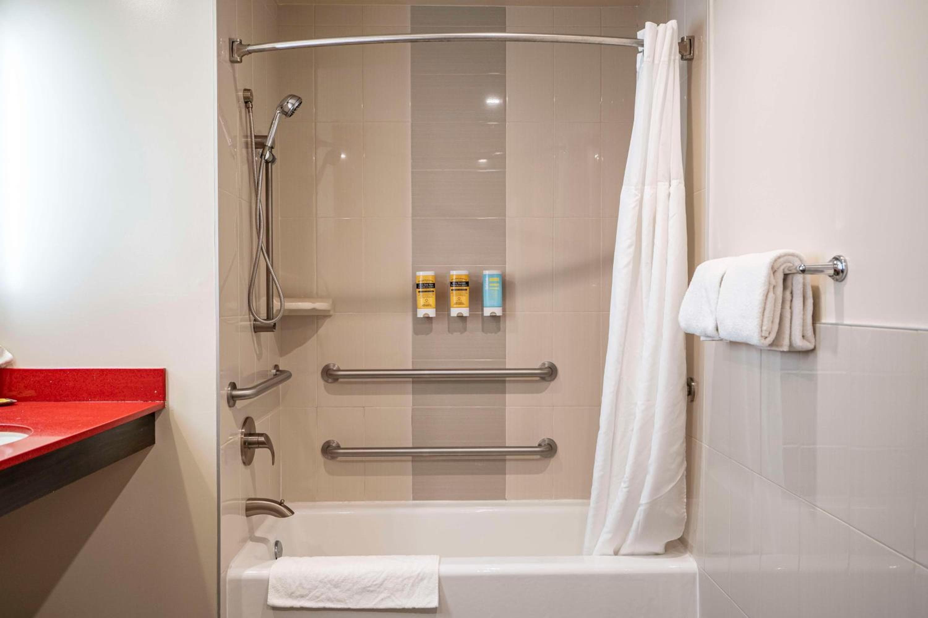 Best Western Plus Dragon Gate Inn — 5