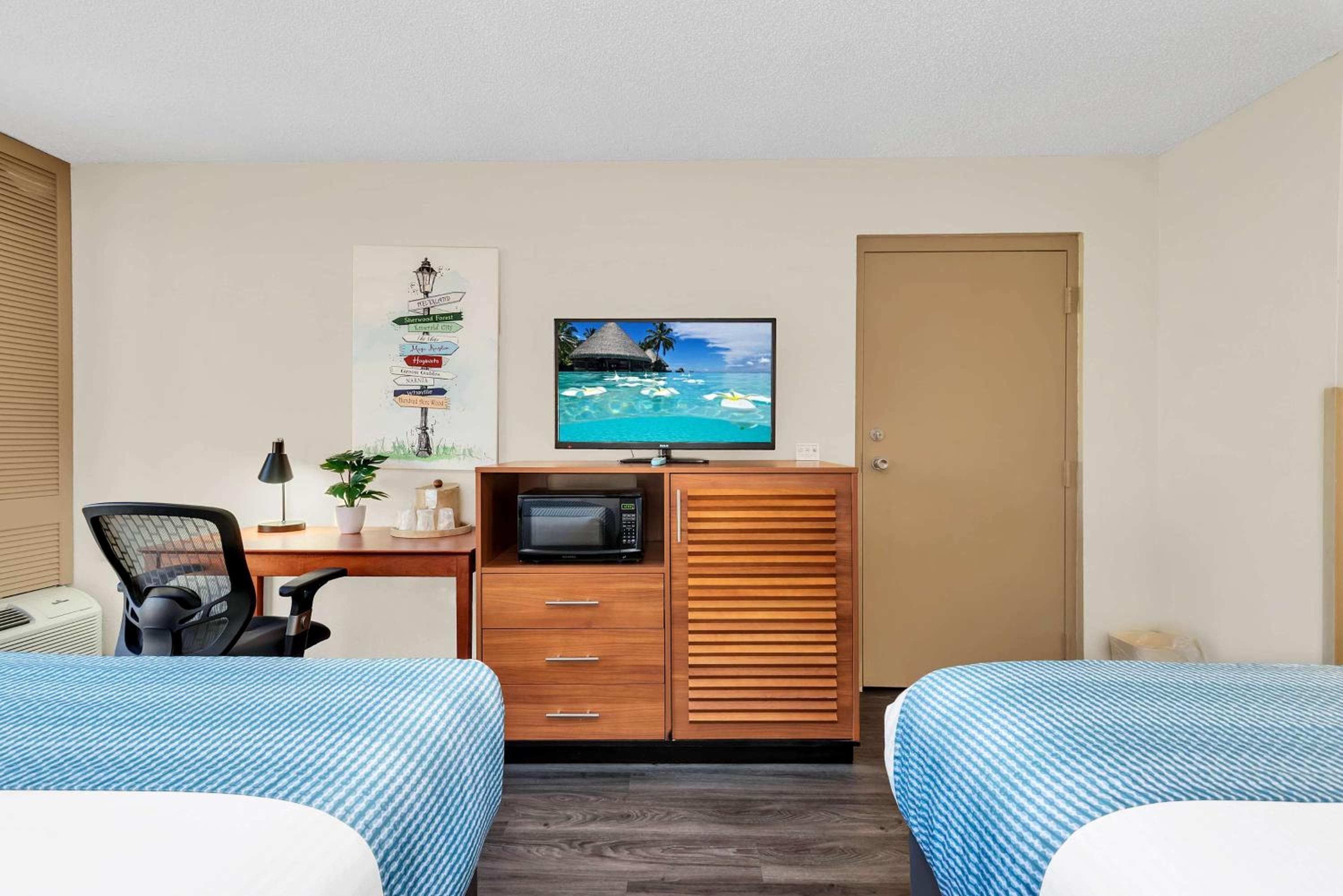 Best Western Orlando Gateway Hotel — 27