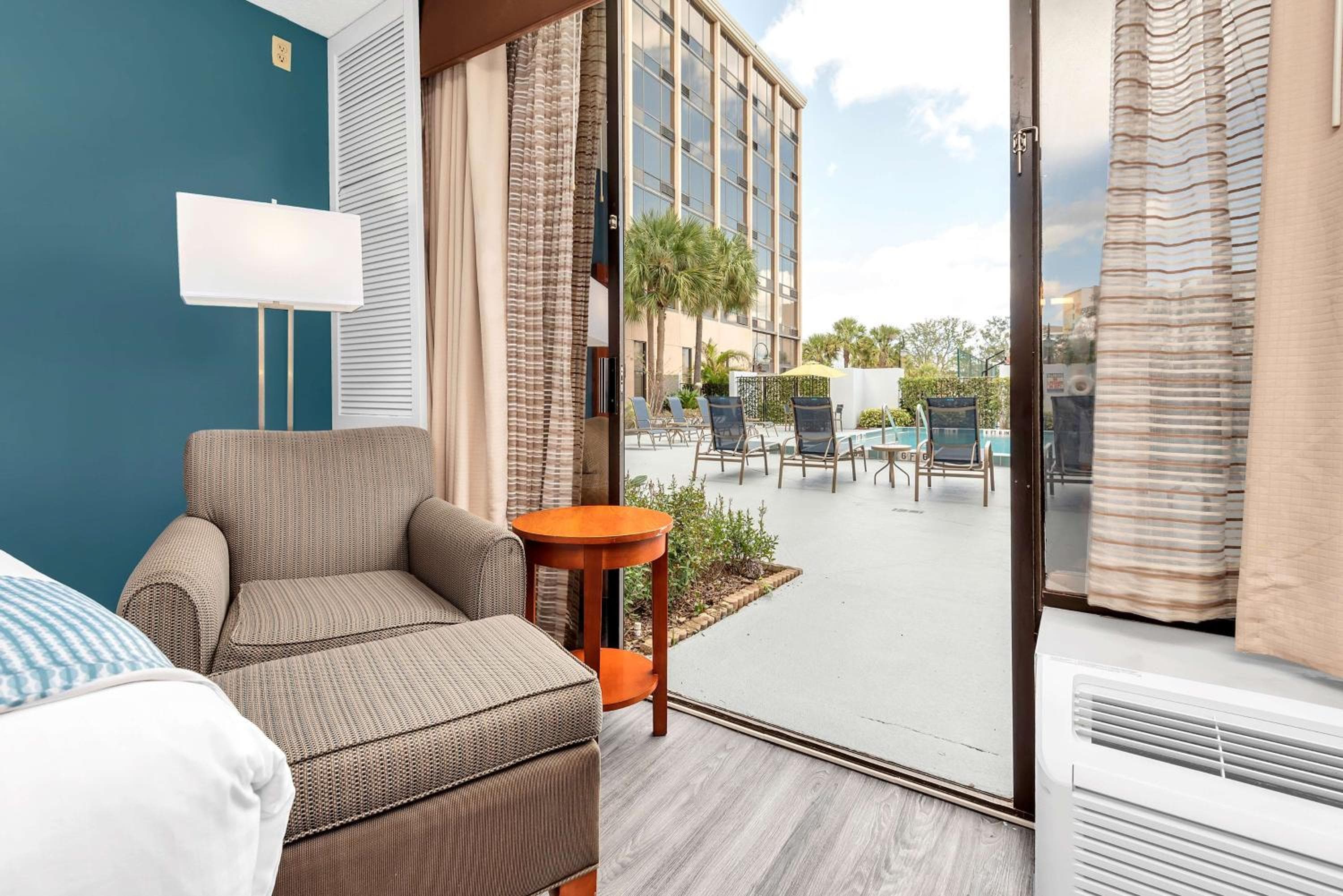 Best Western Orlando Gateway Hotel — 9