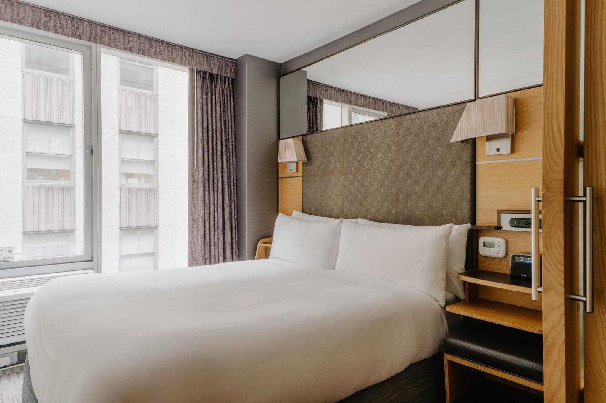 The Jewel Hotel, New York — 27