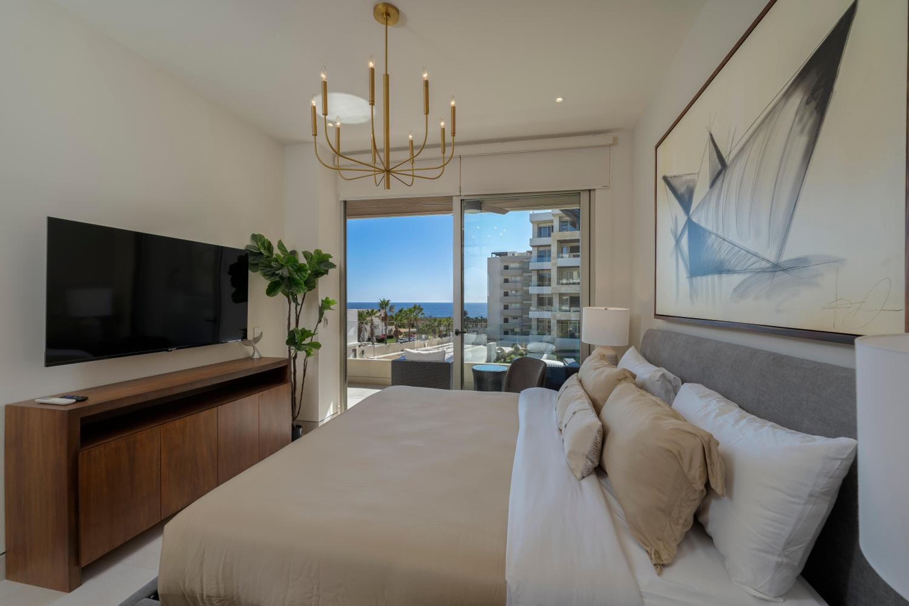 Luxury Beachfront Apartment in Cabo — 5
