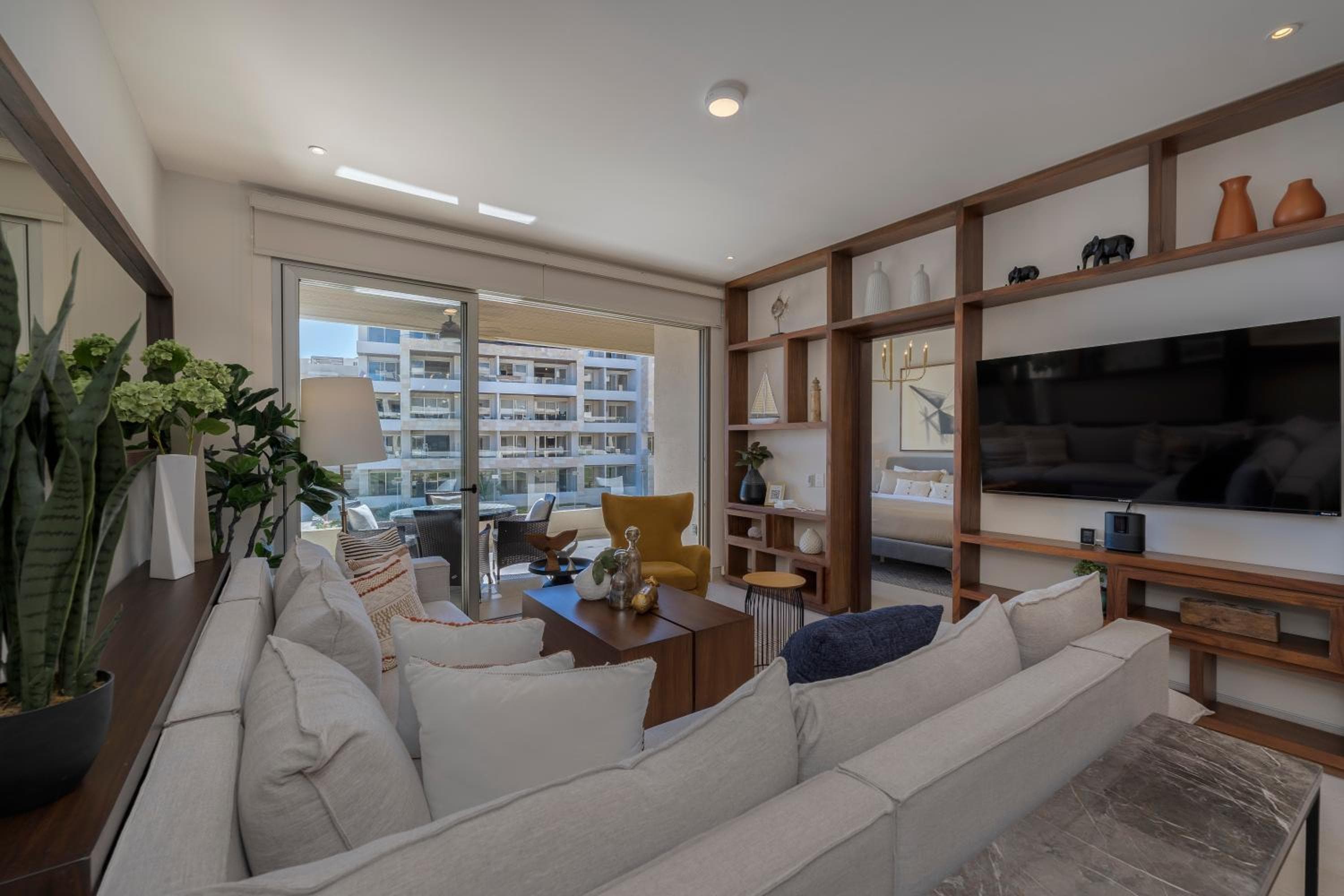 Luxury Beachfront Apartment in Cabo — 15