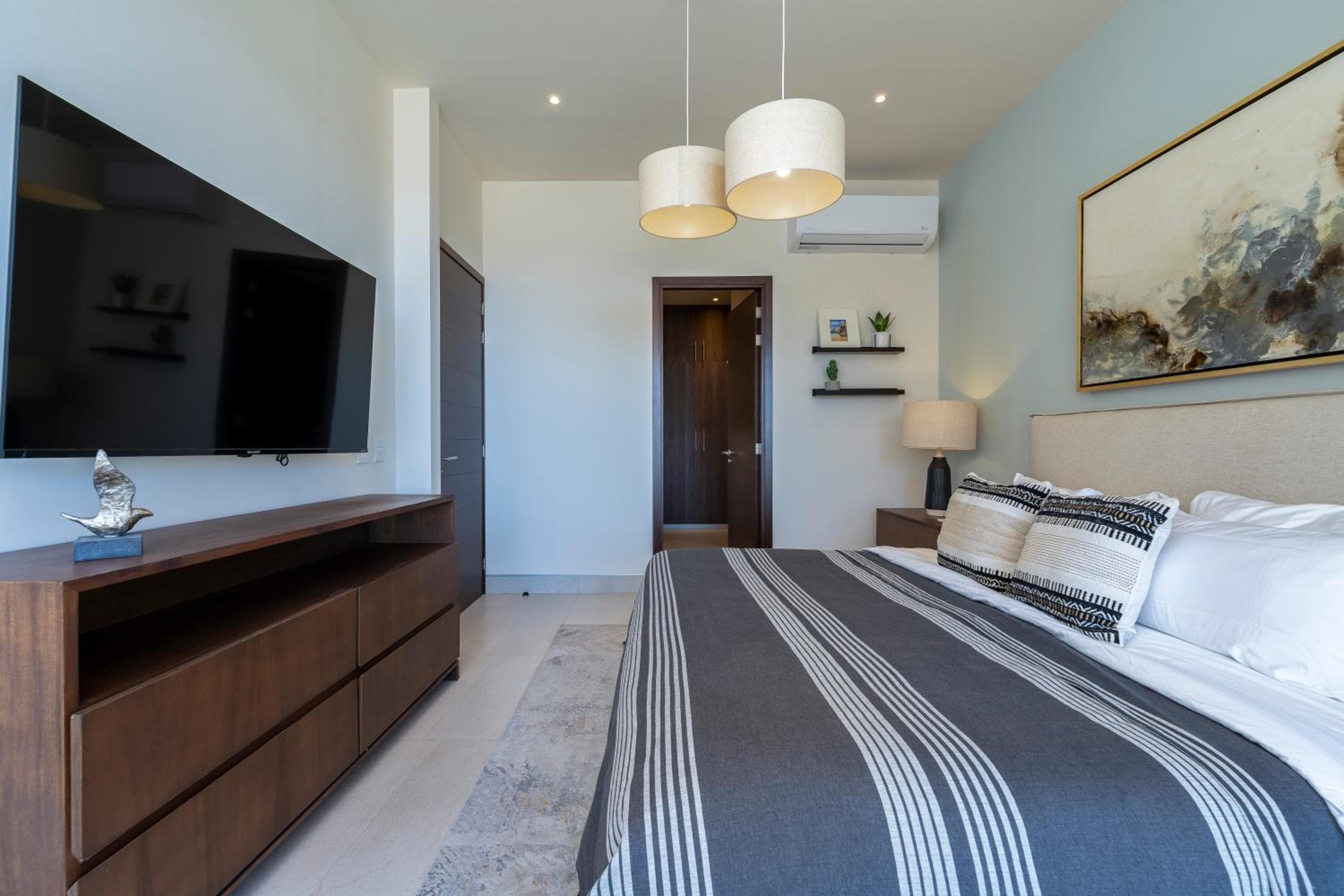 Luxury Beachfront Apartment in Cabo — 25