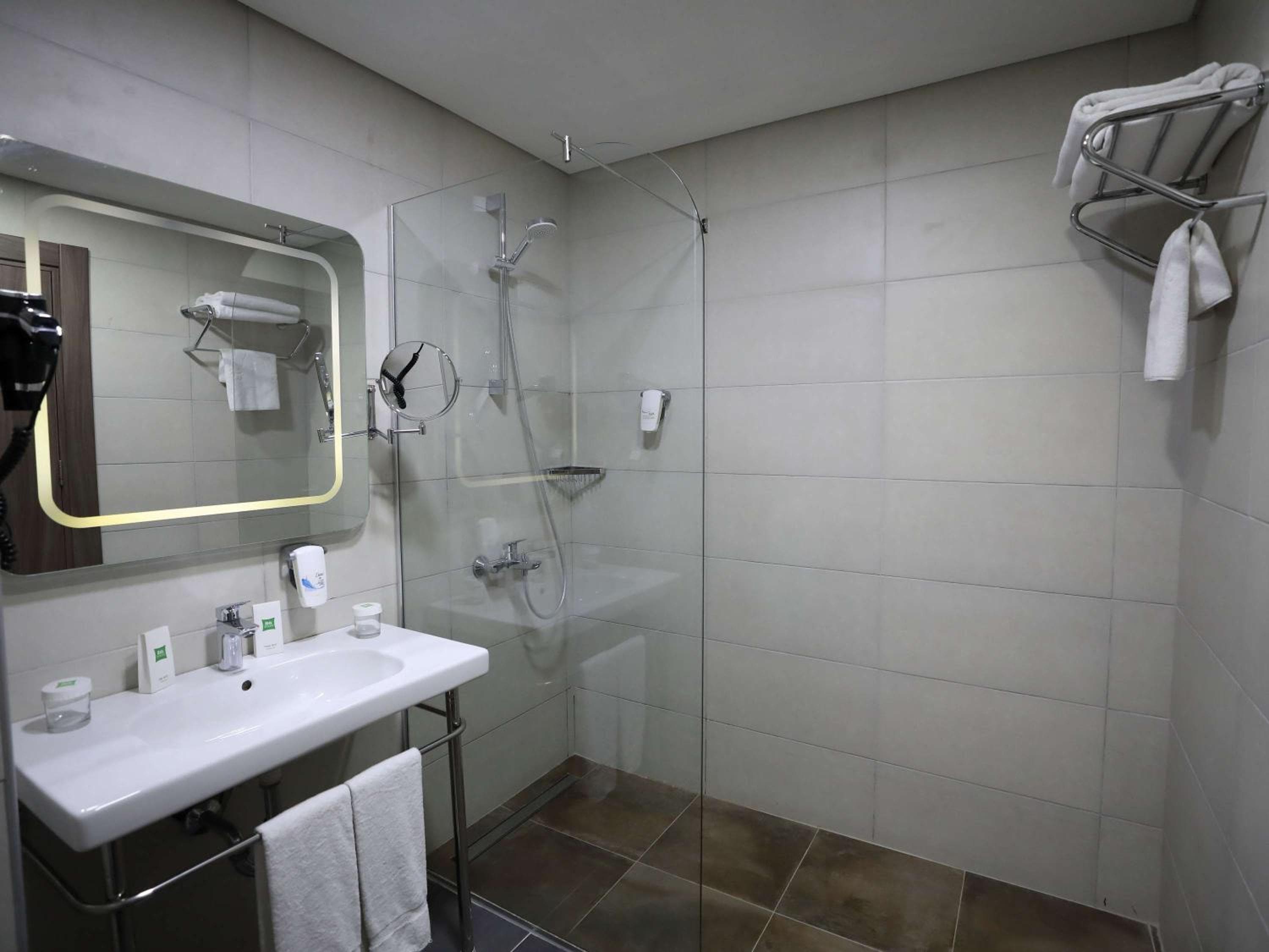 ibis Styles Istanbul Bomonti — 18