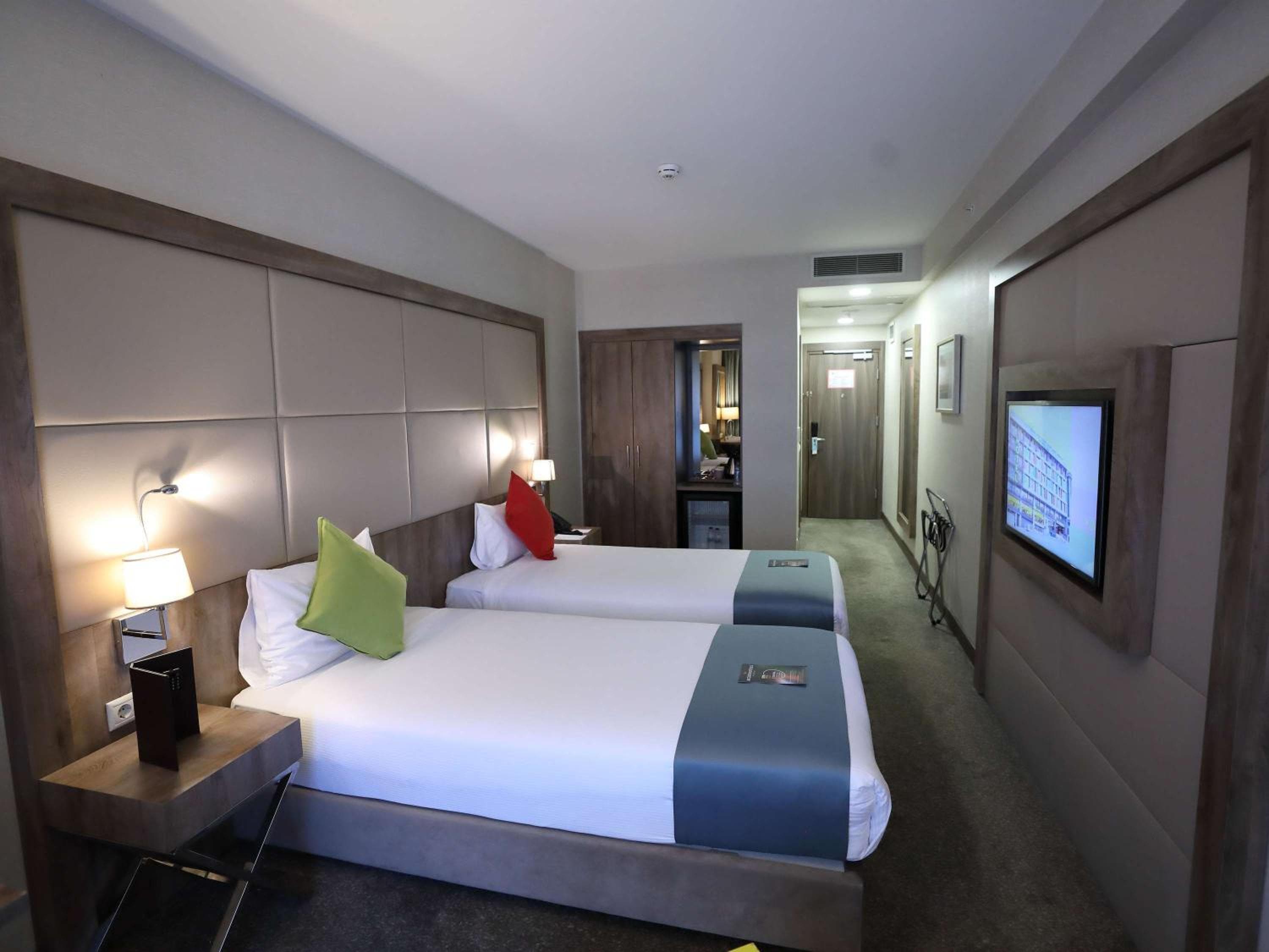 ibis Styles Istanbul Bomonti — 14