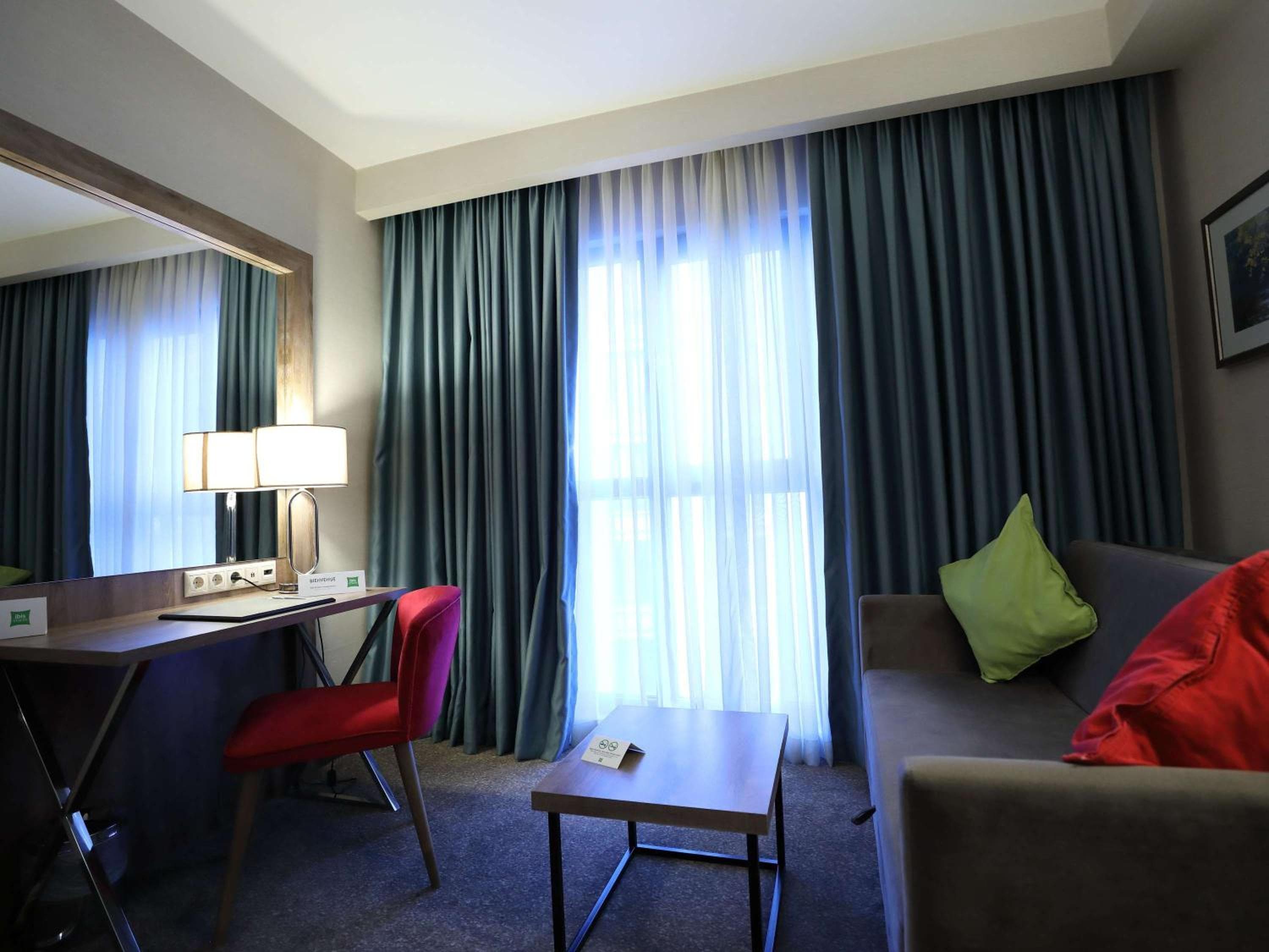 ibis Styles Istanbul Bomonti — 16