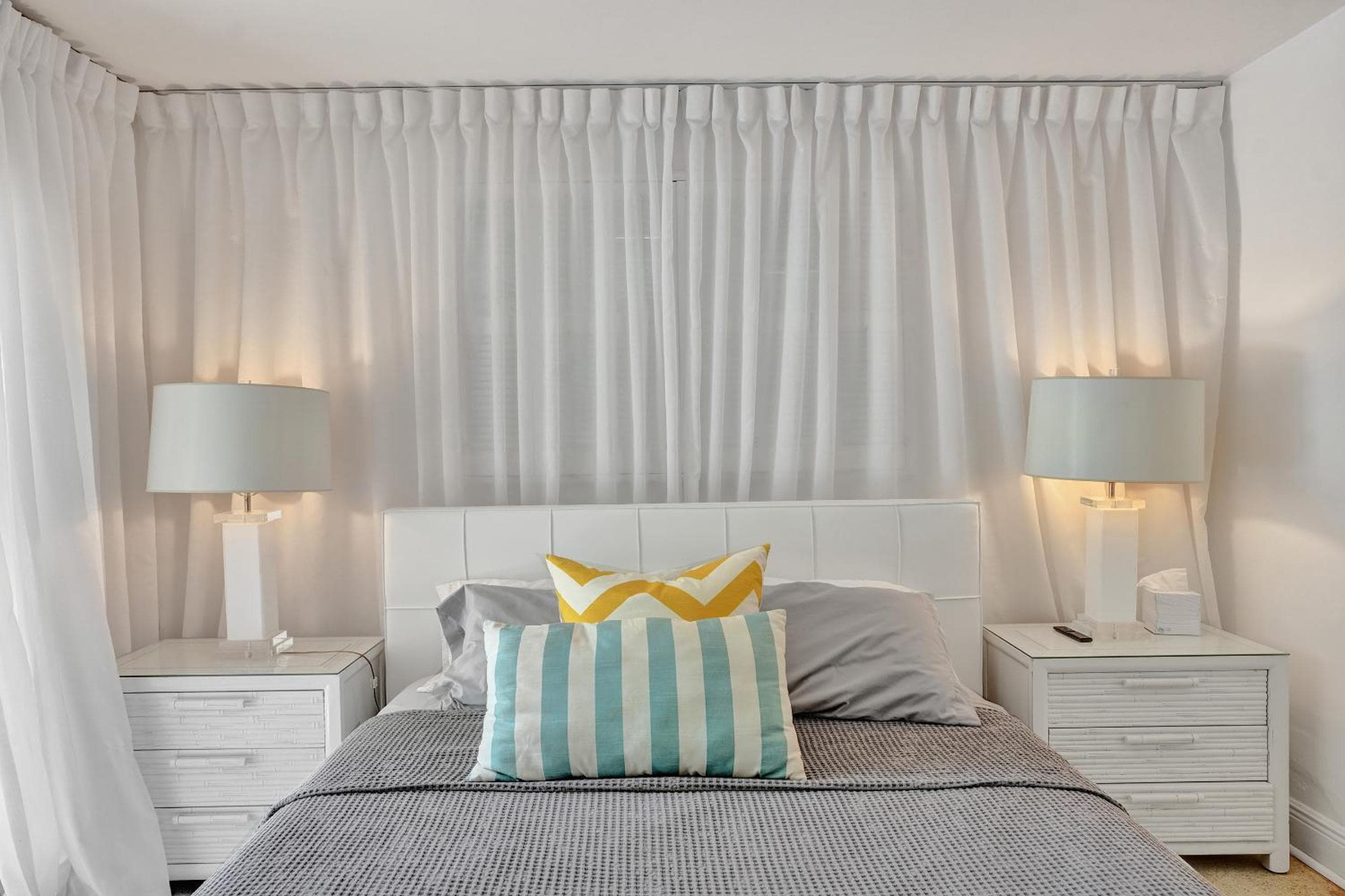 New! Waterfront Heated Pool, Fishing Pier, Designer Touches, 2mi to Beach — 20