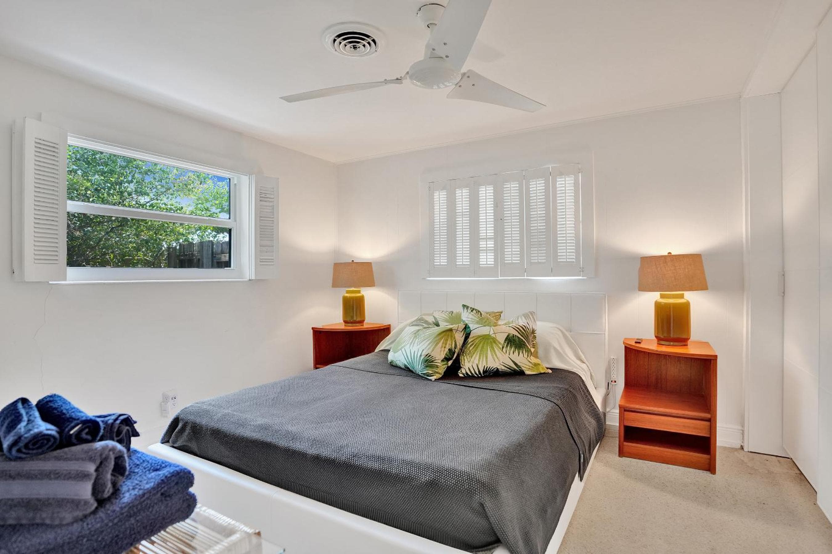 New! Waterfront Heated Pool, Fishing Pier, Designer Touches, 2mi to Beach — 27