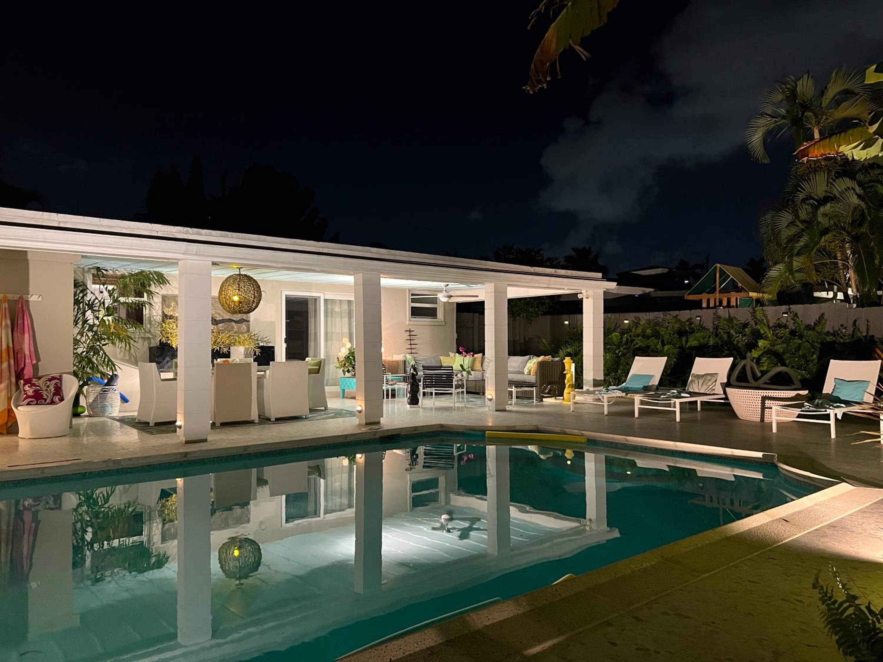 New! Waterfront Heated Pool, Fishing Pier, Designer Touches, 2mi to Beach — 2