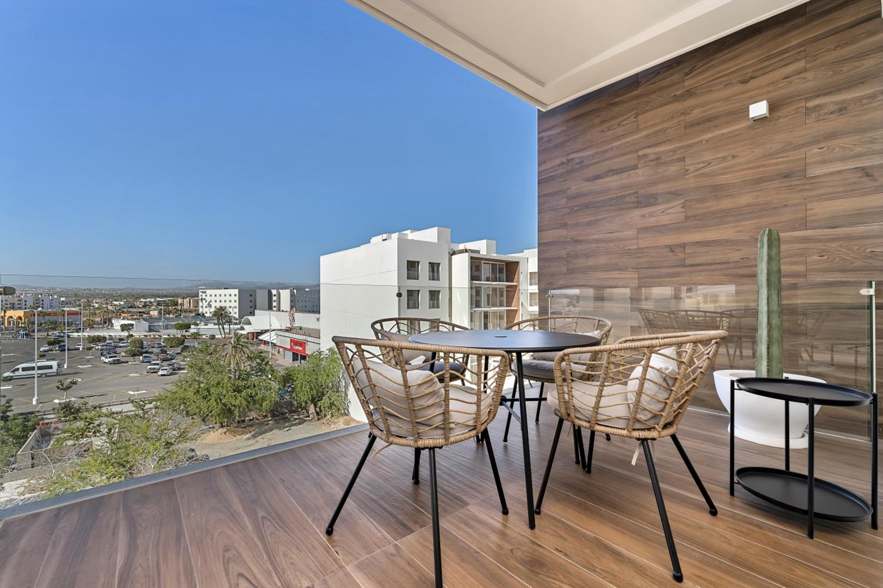Luxury Apartment with Pool and Jacuzzi on Terrace in Médano — 3
