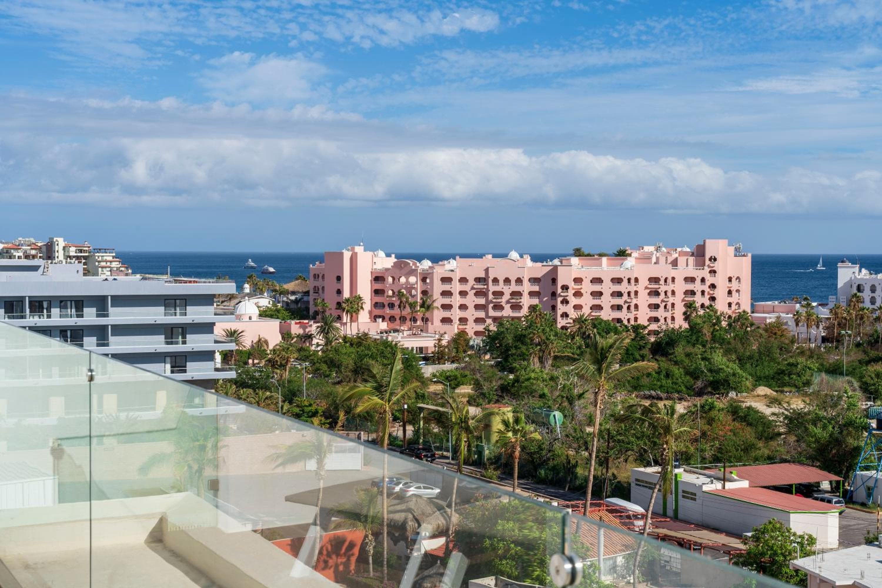 Luxury Apartment with Pool and Jacuzzi on Terrace in Médano — 25