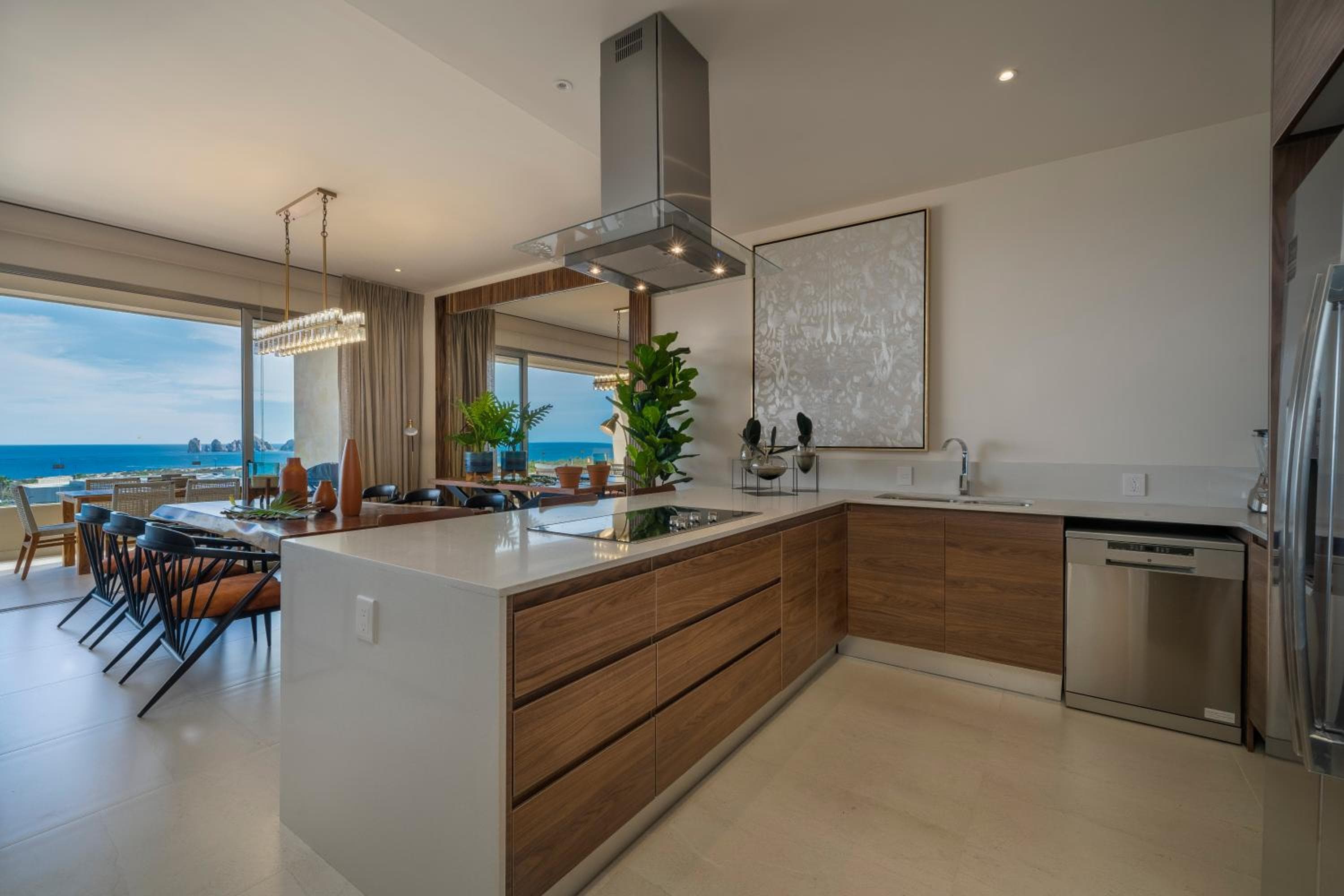 Luxury Condo with Ocean View, Balcony, and Pool — 16