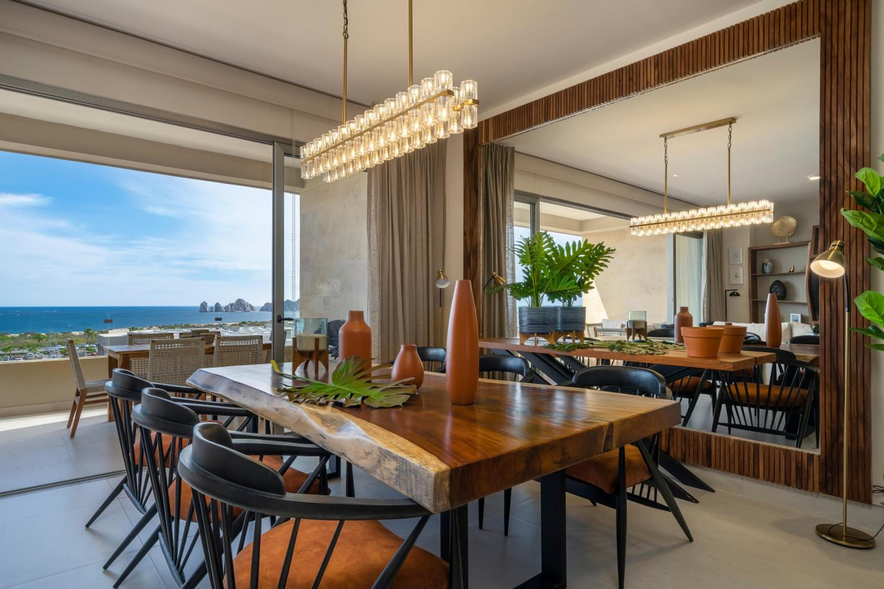 Luxury Condo with Ocean View, Balcony, and Pool — 20
