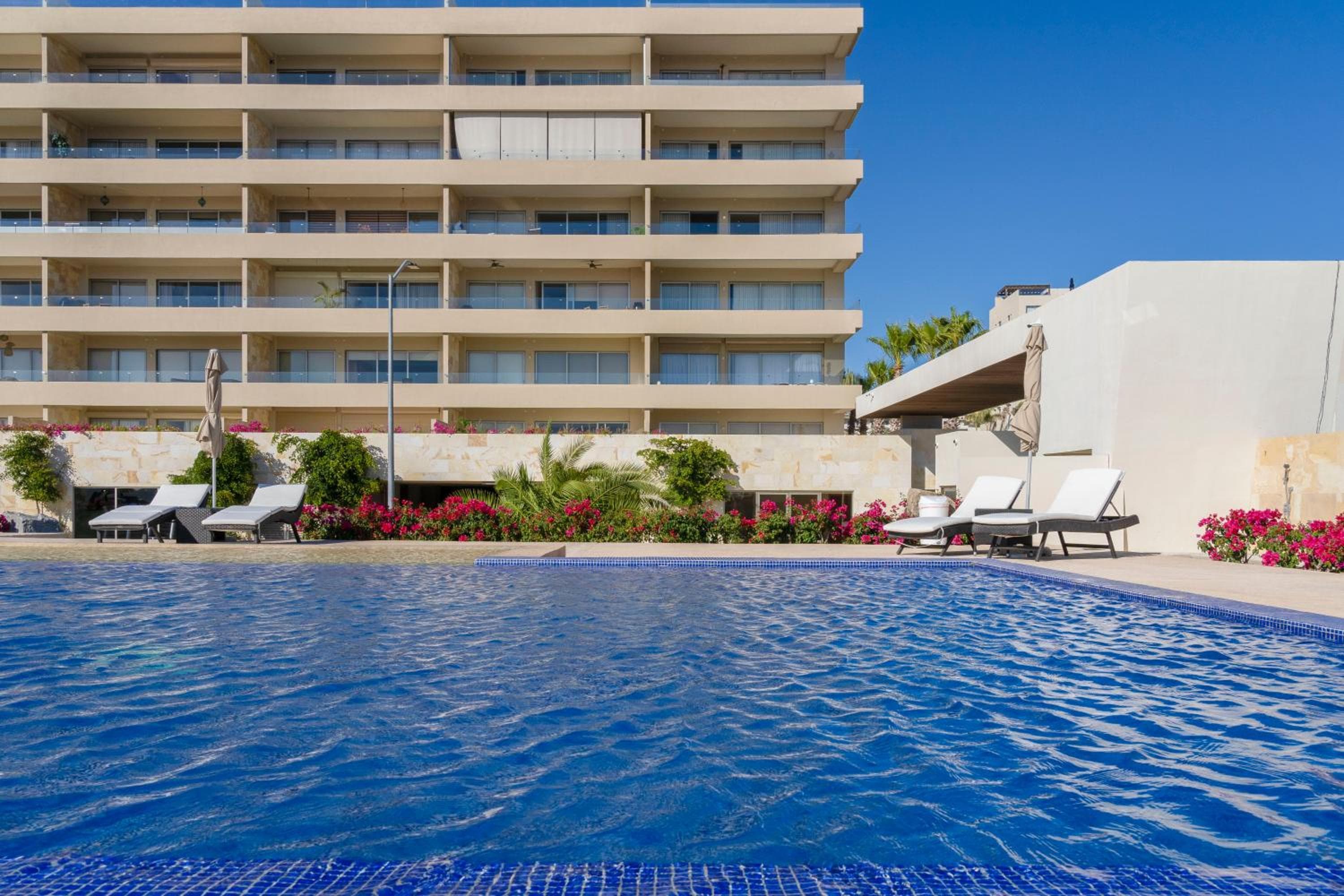 Luxury Condo with Ocean View, Balcony, and Pool — 7
