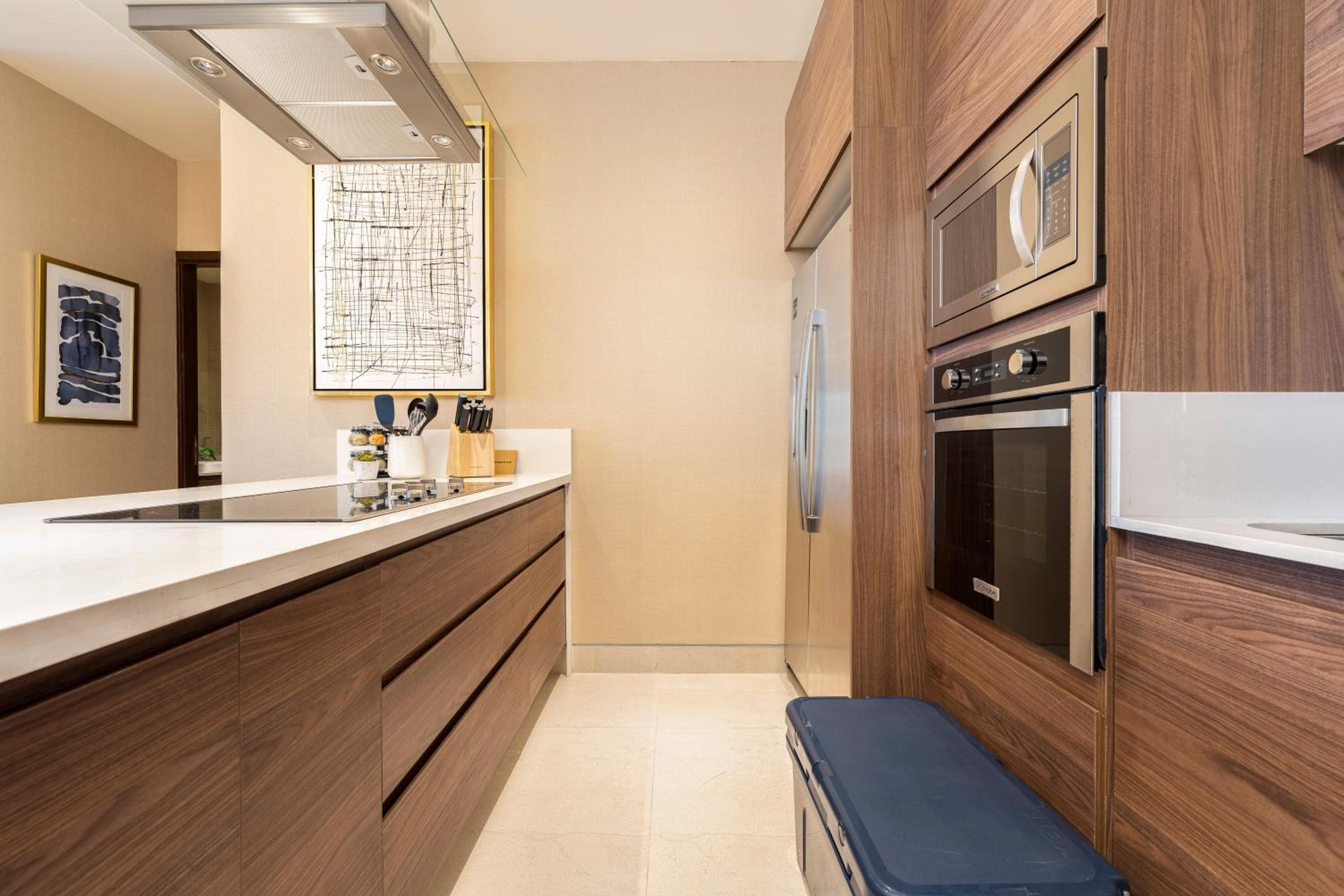 Brand New Luxury PH with Private Pool and Views — 5