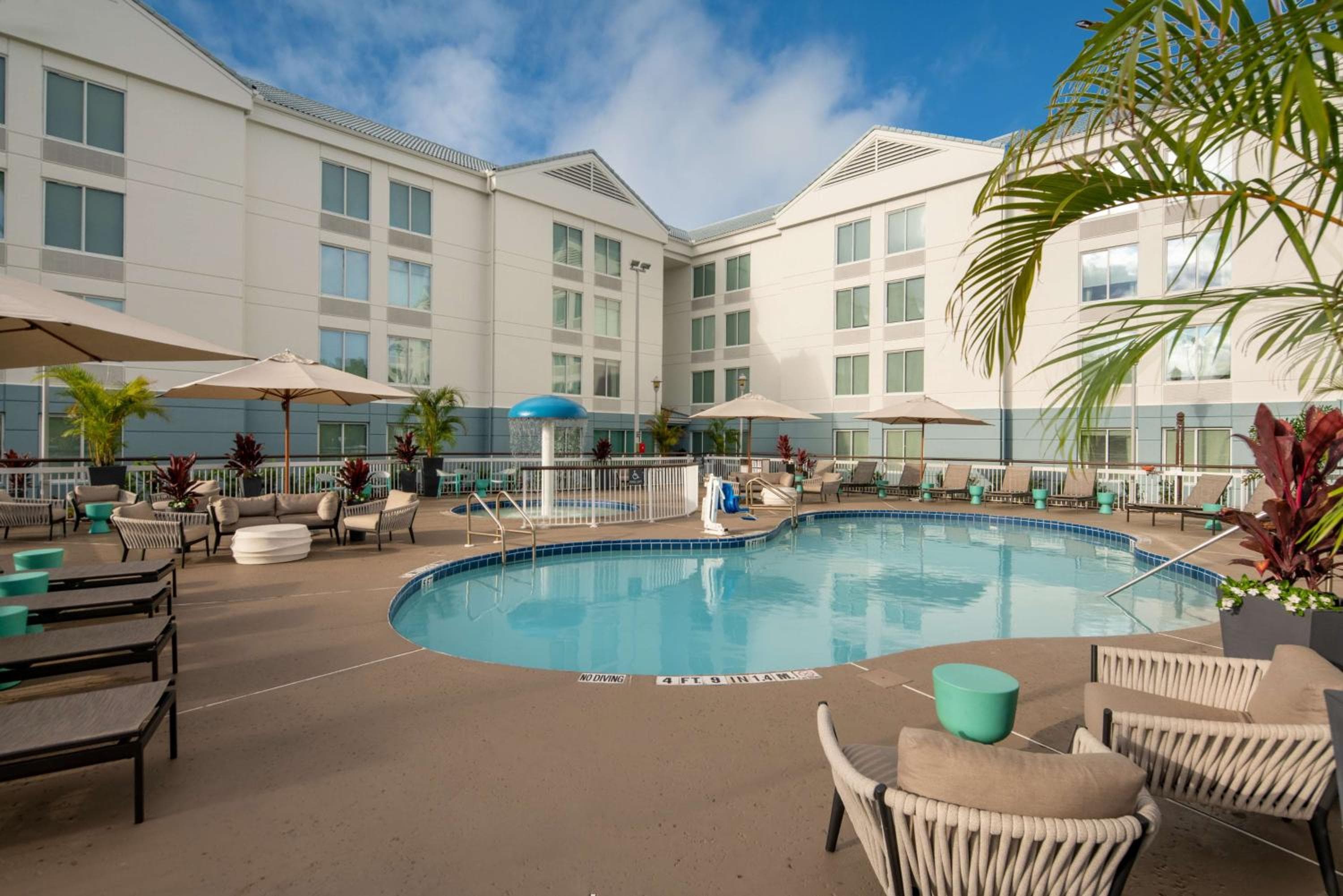 Hilton Garden Inn Orlando Airport — 8