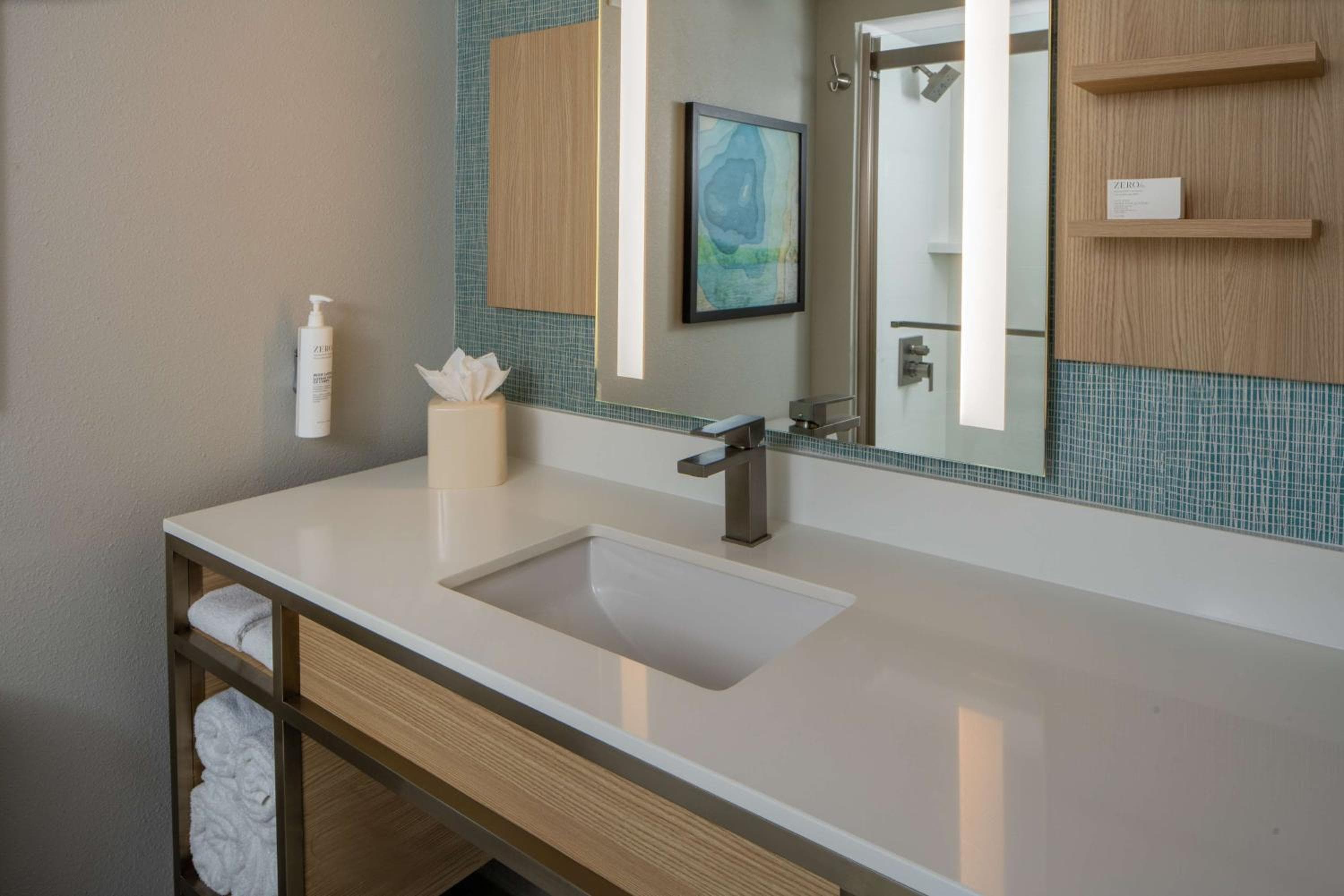Hilton Garden Inn Orlando Airport — 30