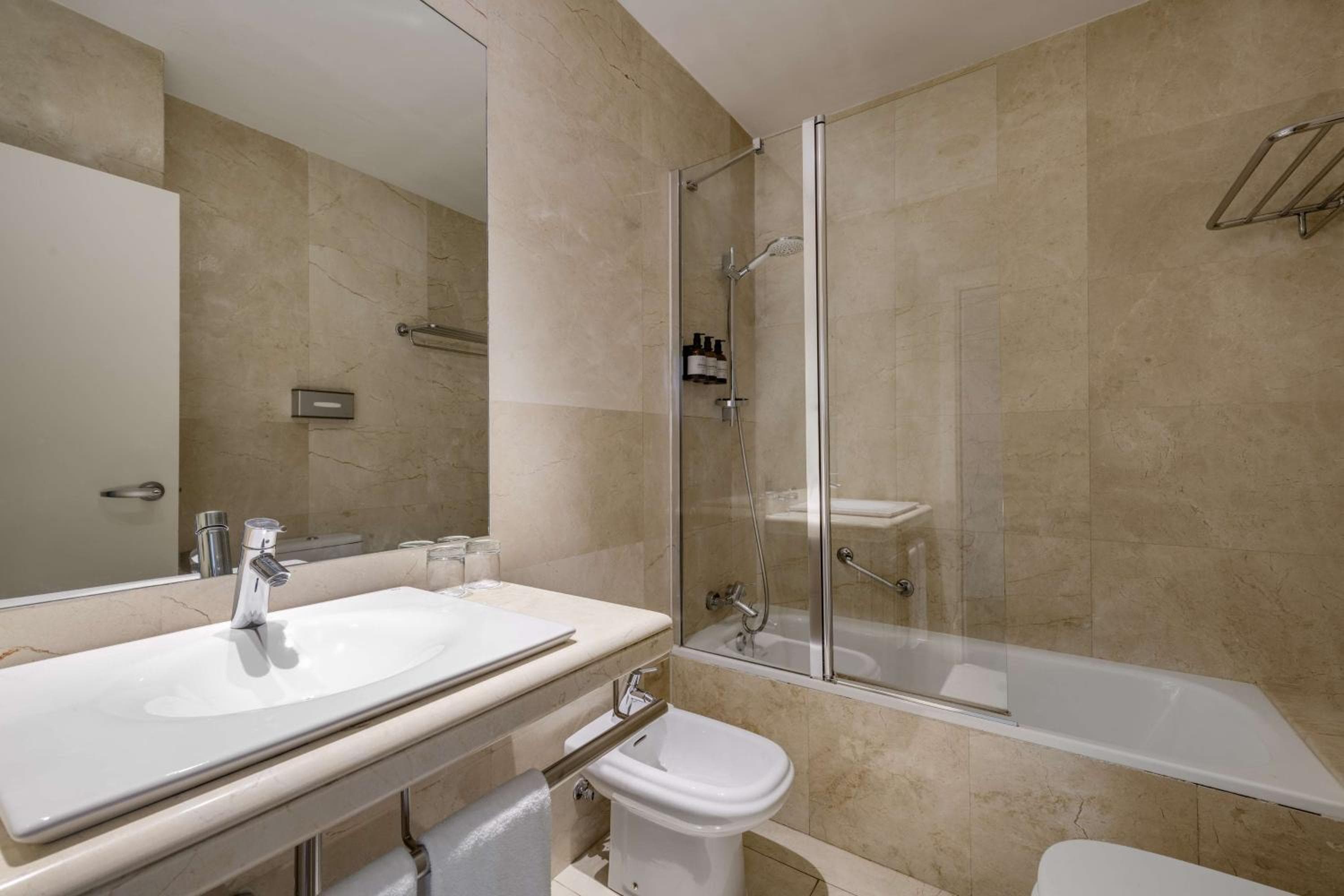 NH Collection Madrid Abascal — 25