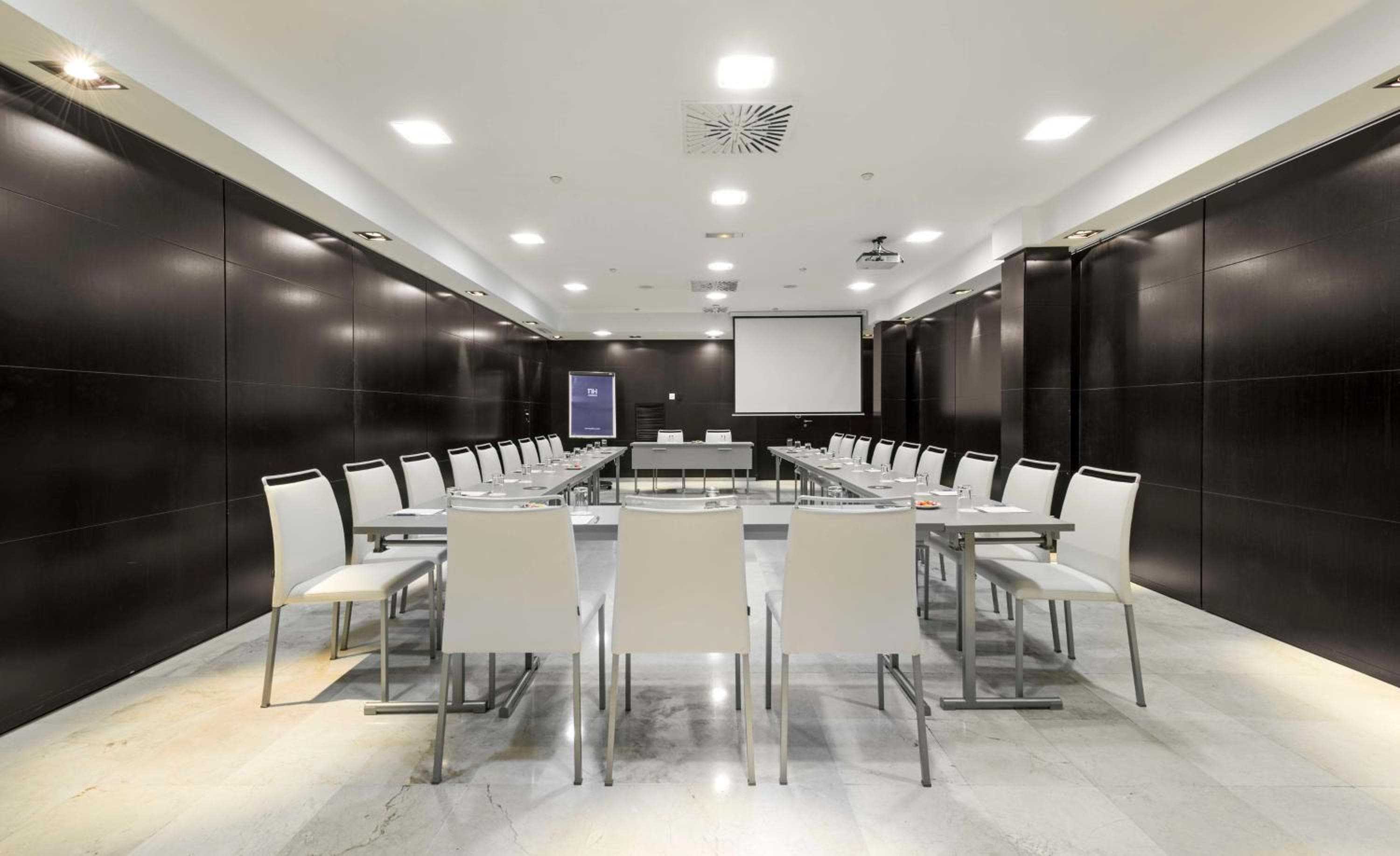 NH Madrid Principe de Vergara — 23