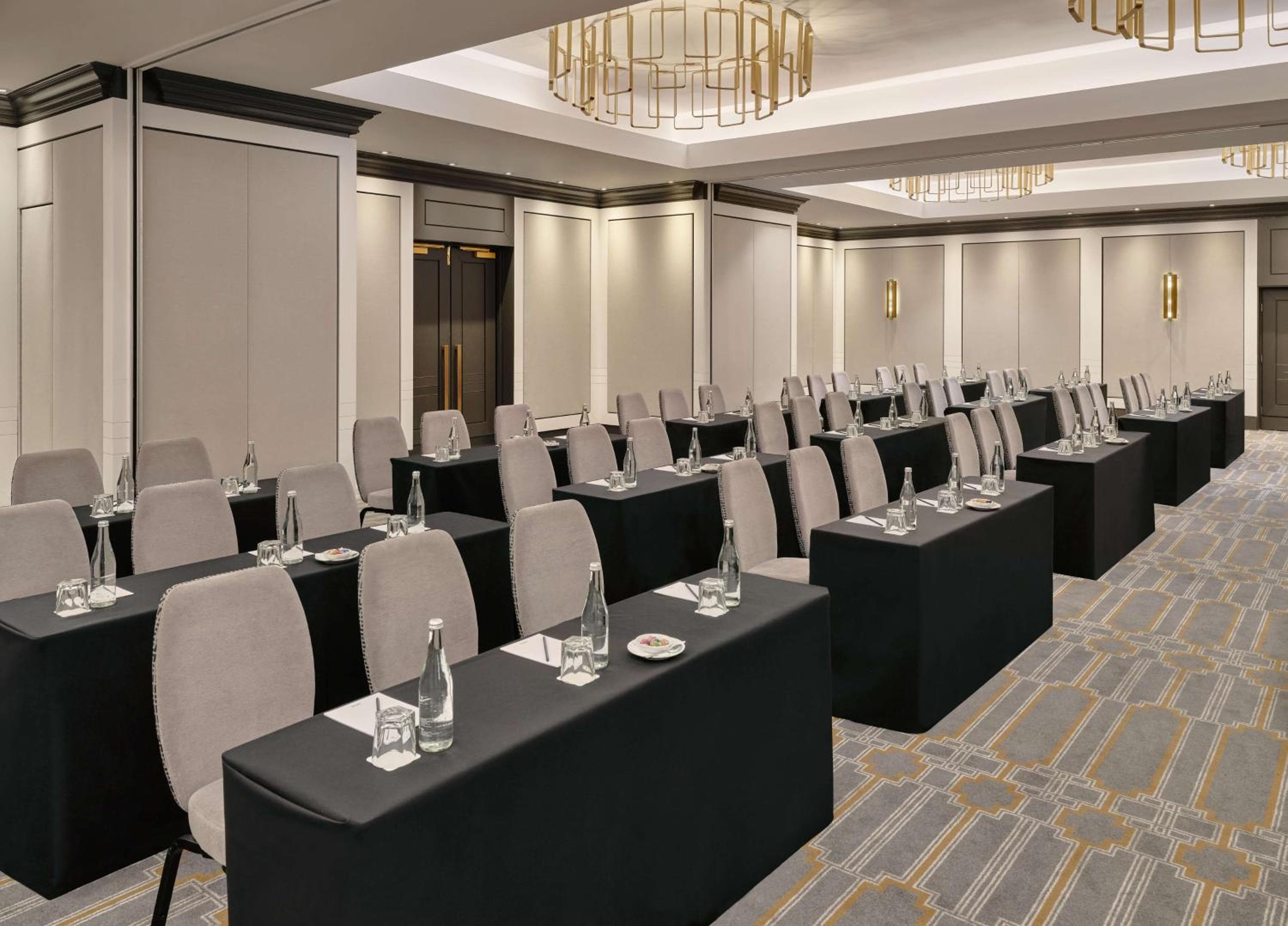 Paradox Sydney hotel, 27 O'Connell Street, Sydney, Australia — photo 198