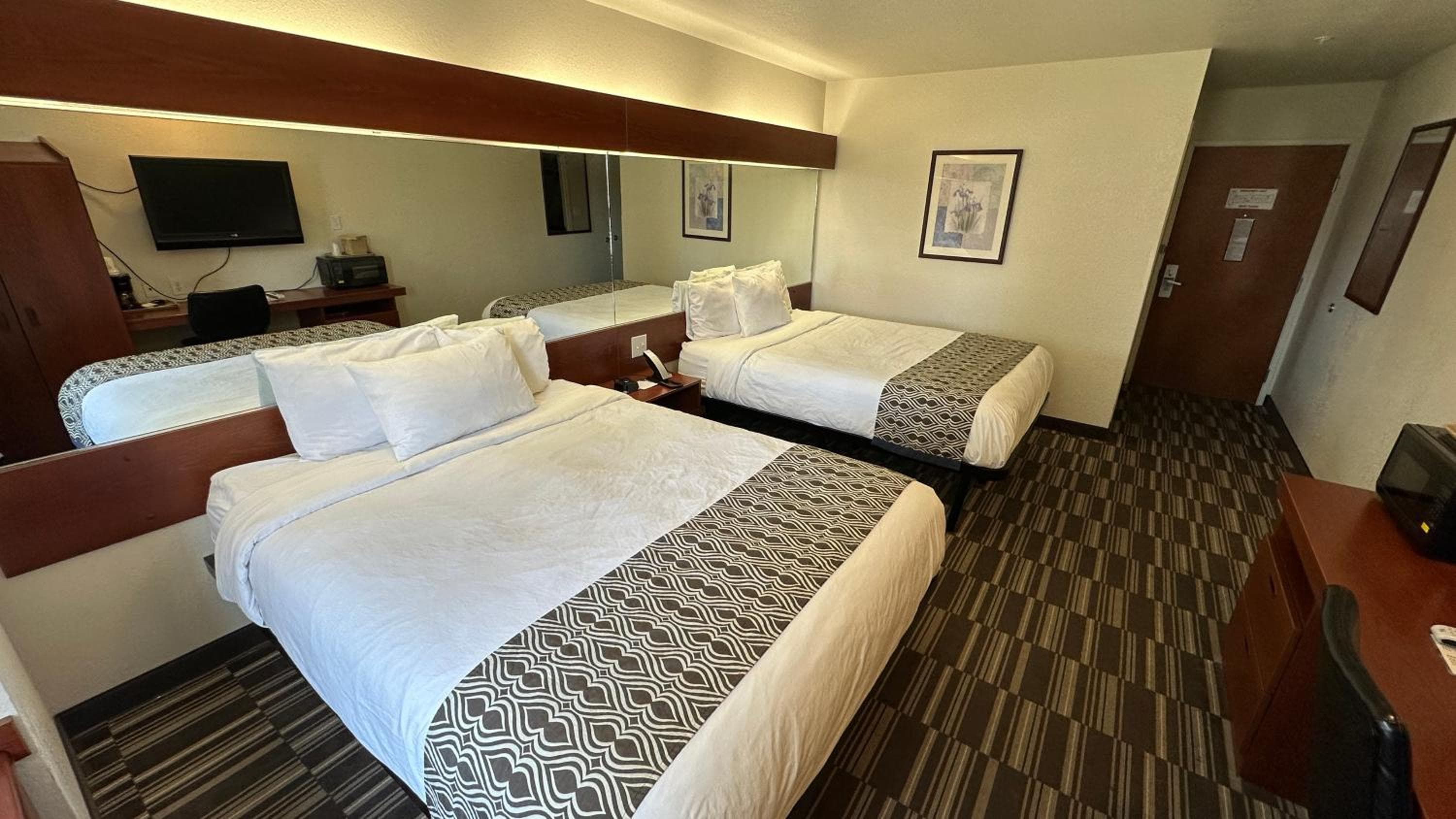 Microtel Inn and Suites By Wyndham Miami OK --> Microtel Inn and Suites By Wyndham Miami OK — 19