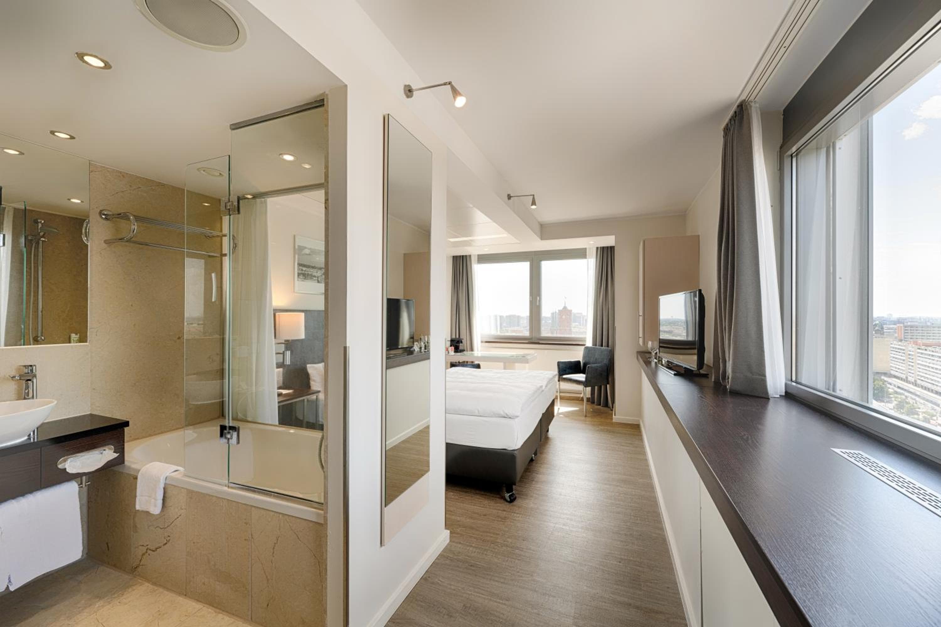 Park Inn by Radisson Berlin Alexanderplatz hotel, Alexanderplatz 7, Berlin, Germany — photo 128