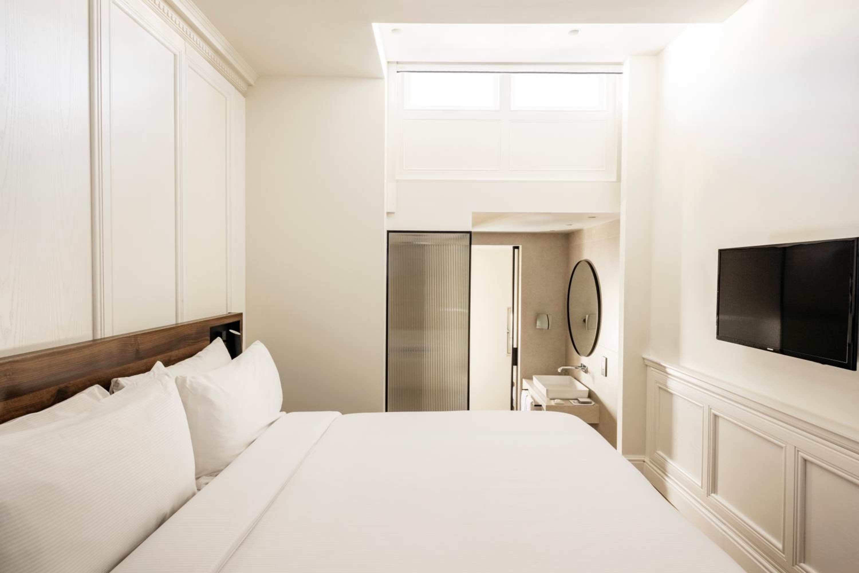 The Caesar Hotel — 17