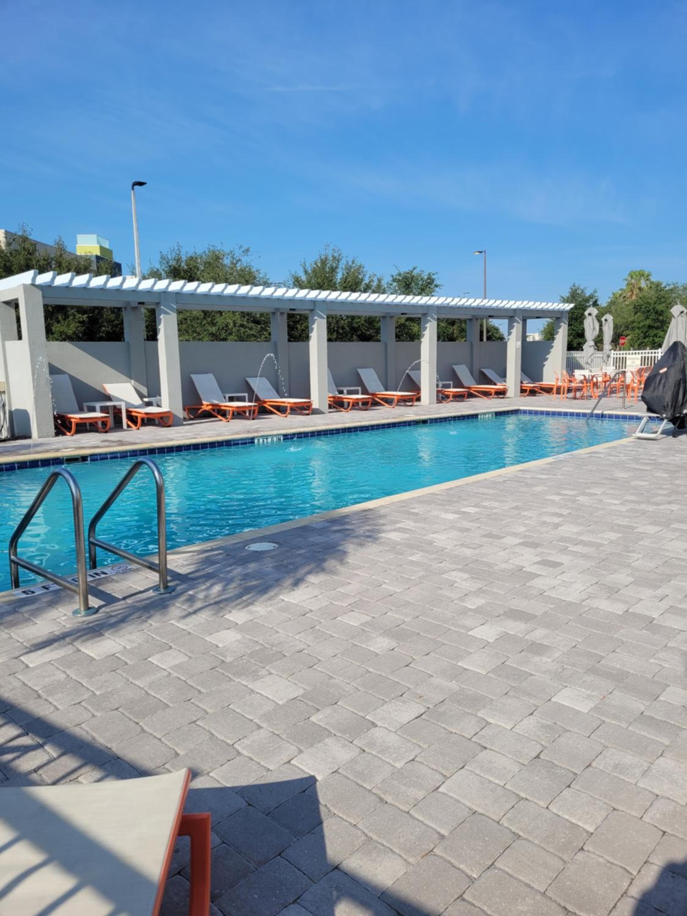 Holiday Inn & Suites Orlando-International Dr S, an IHG Hotel — 6