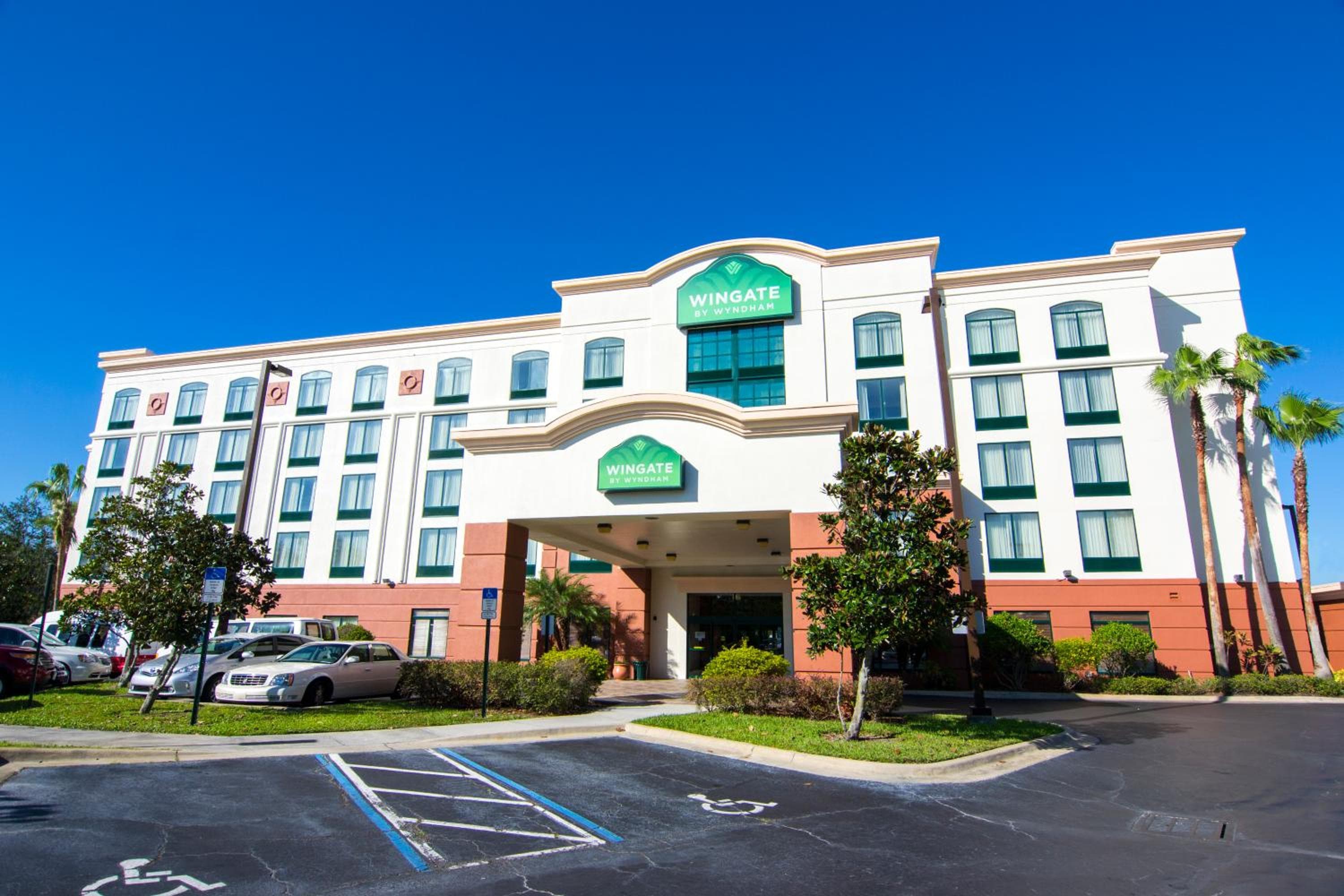 Wingate By Wyndham - Orlando International Airport- Free Hot Breakfast — 29