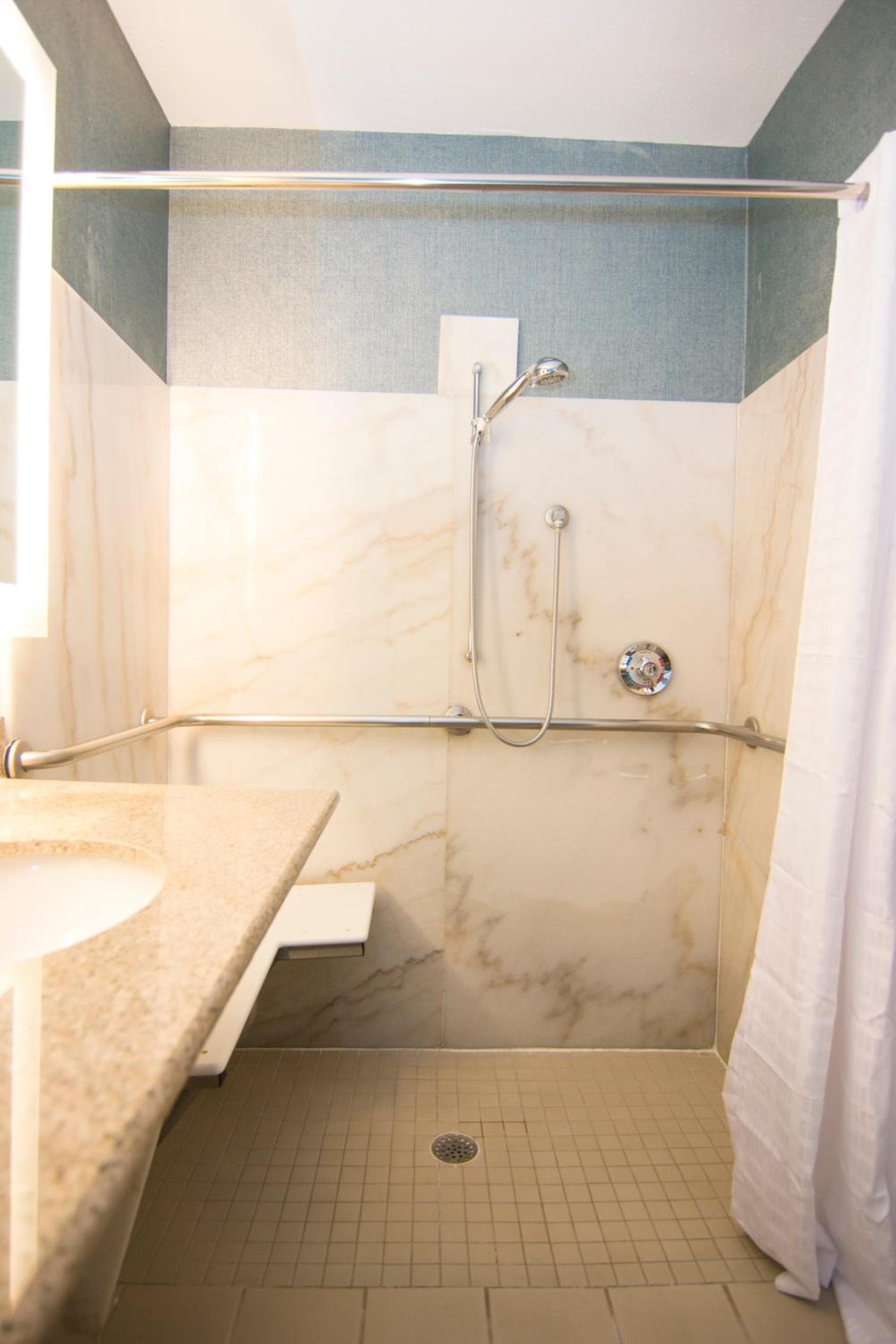 Wingate By Wyndham - Orlando International Airport- Free Hot Breakfast — 5