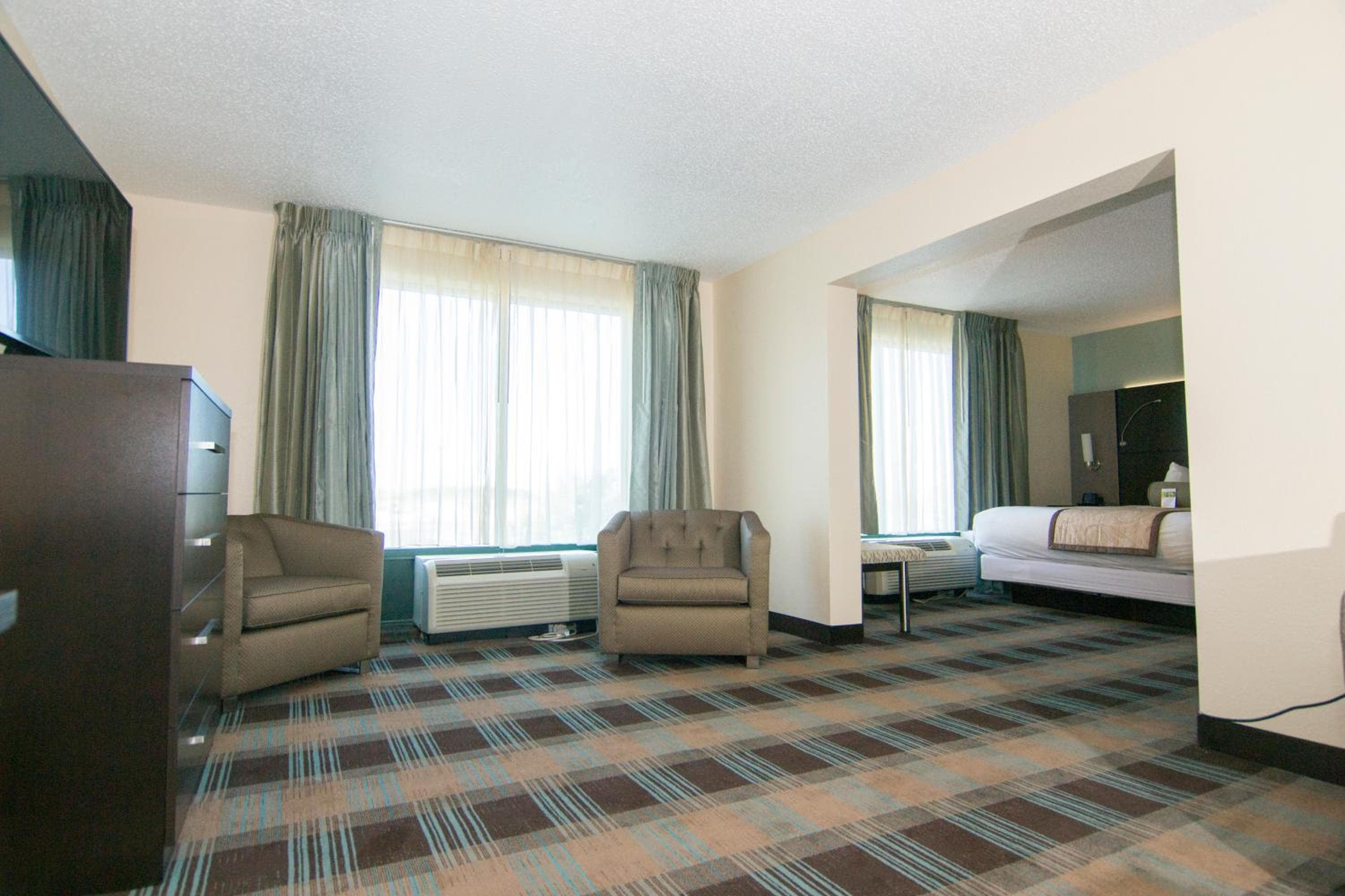 Wingate By Wyndham - Orlando International Airport- Free Hot Breakfast — 29