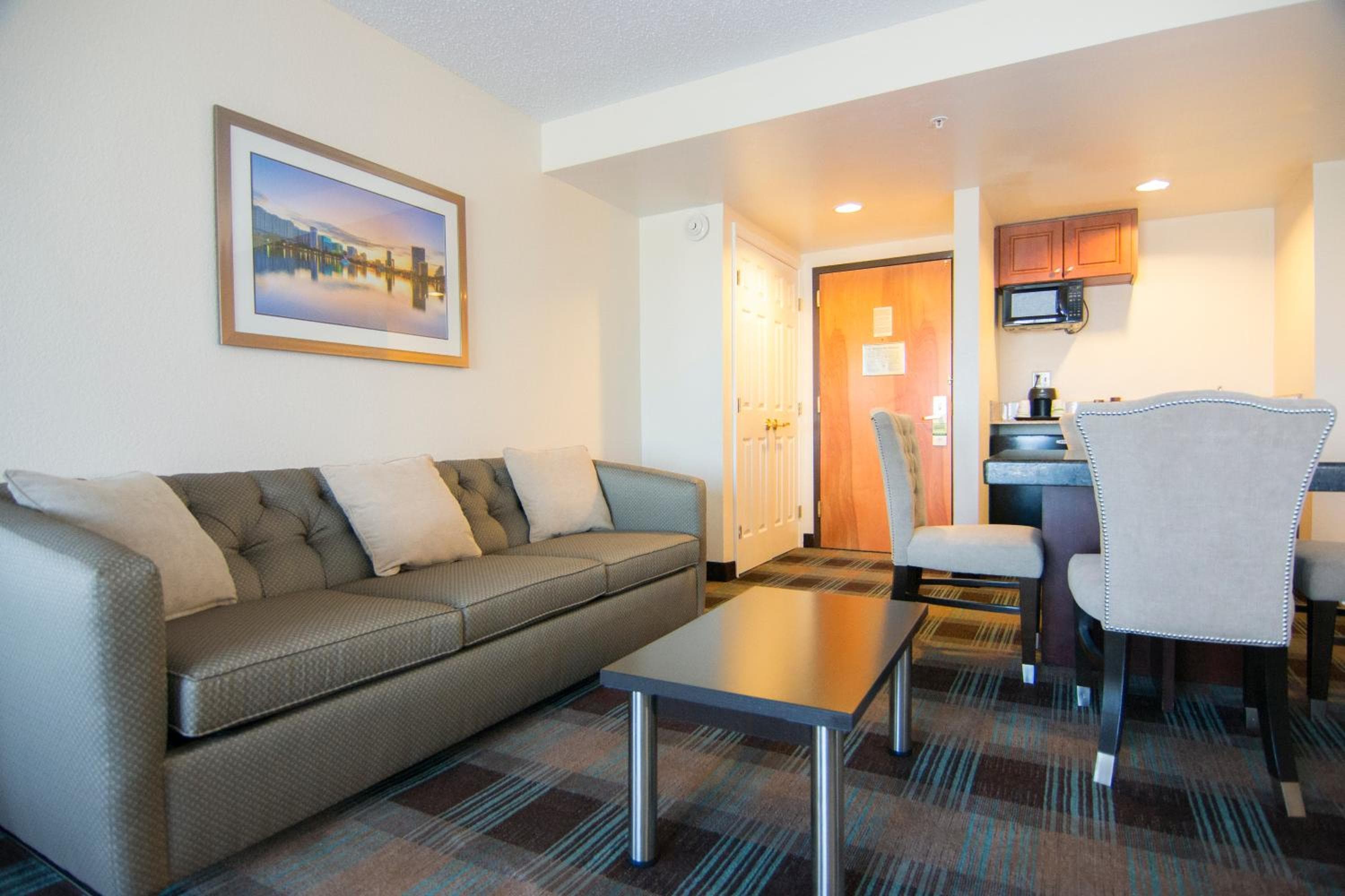 Wingate By Wyndham - Orlando International Airport- Free Hot Breakfast — 13