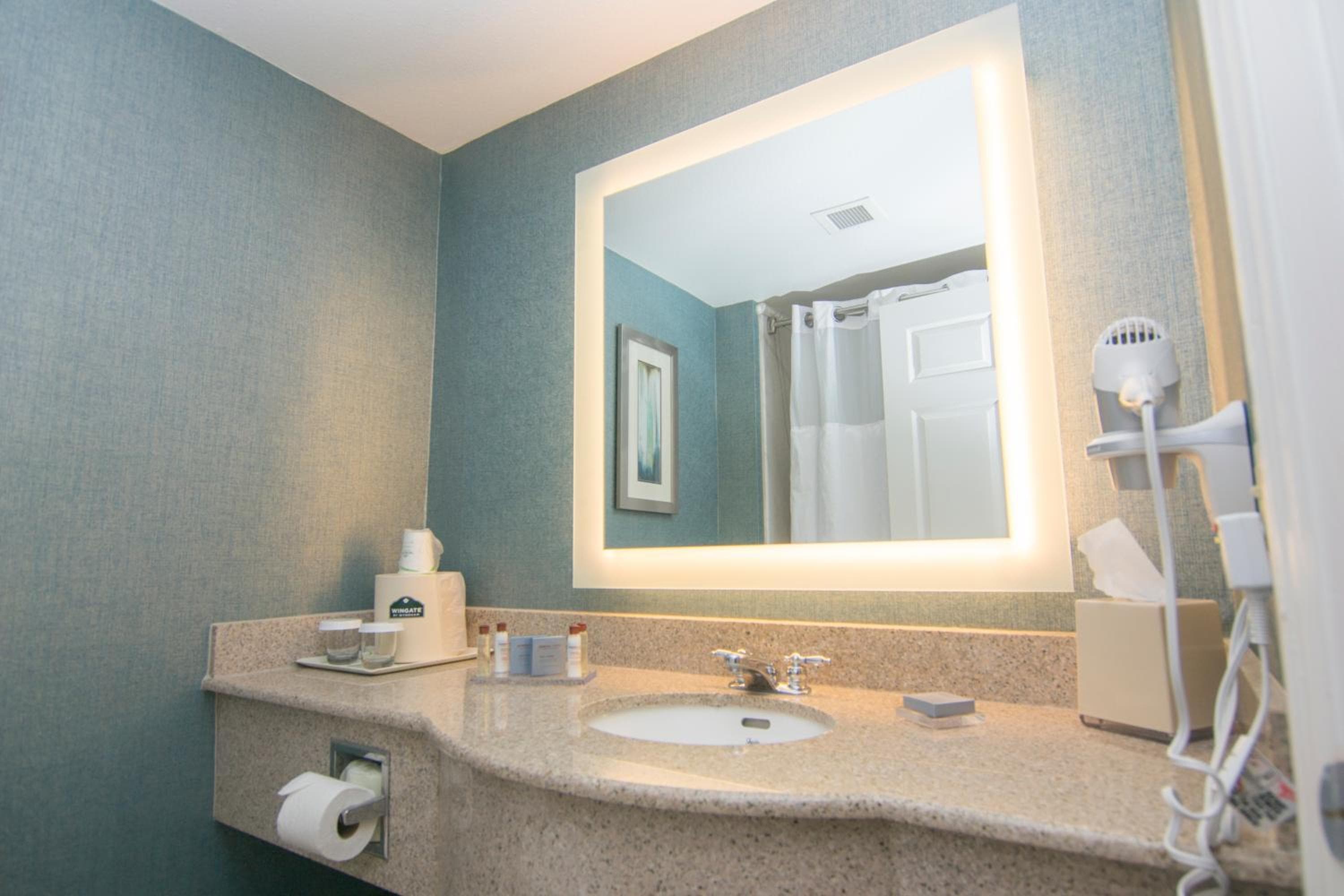 Wingate By Wyndham - Orlando International Airport- Free Hot Breakfast — 27