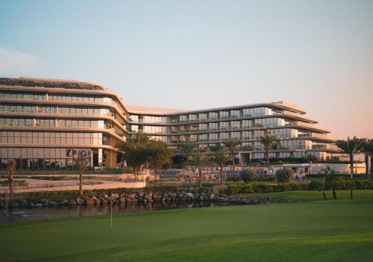 JA Lake View Hotel, Dubai — 3