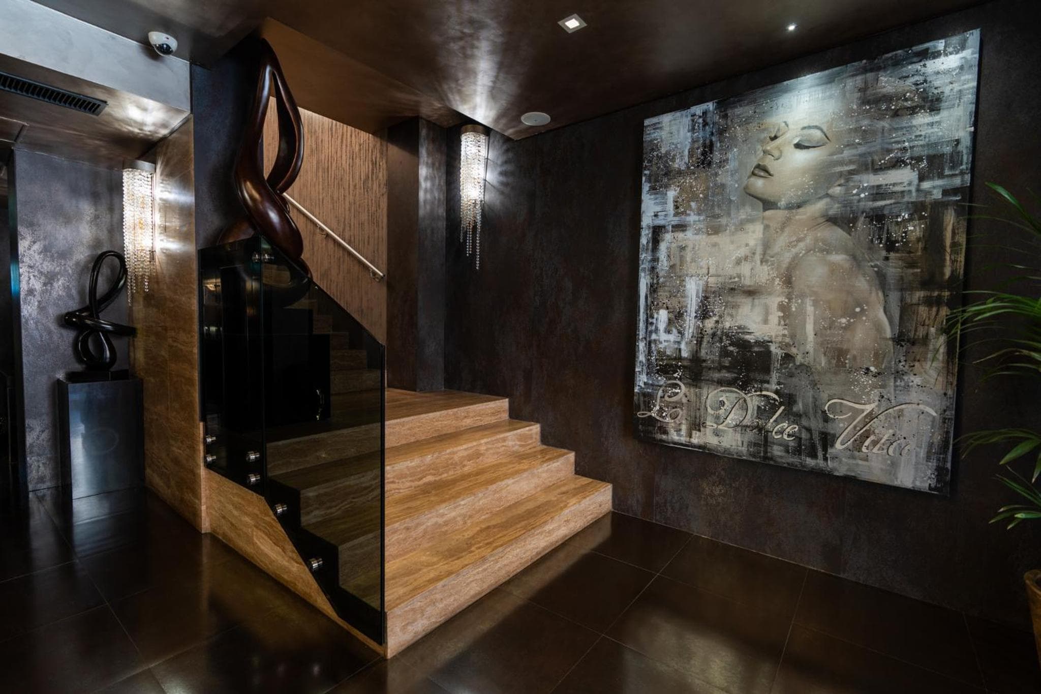 Divina Luxury Hotel — 3