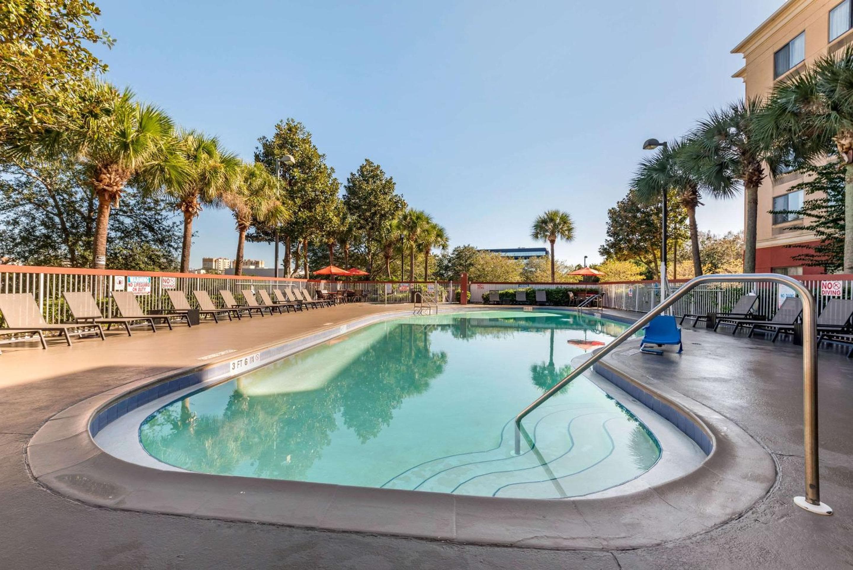 Comfort Inn & Suites in der Nähe des Universal Orlando Resort-Kongresszentrums — 3