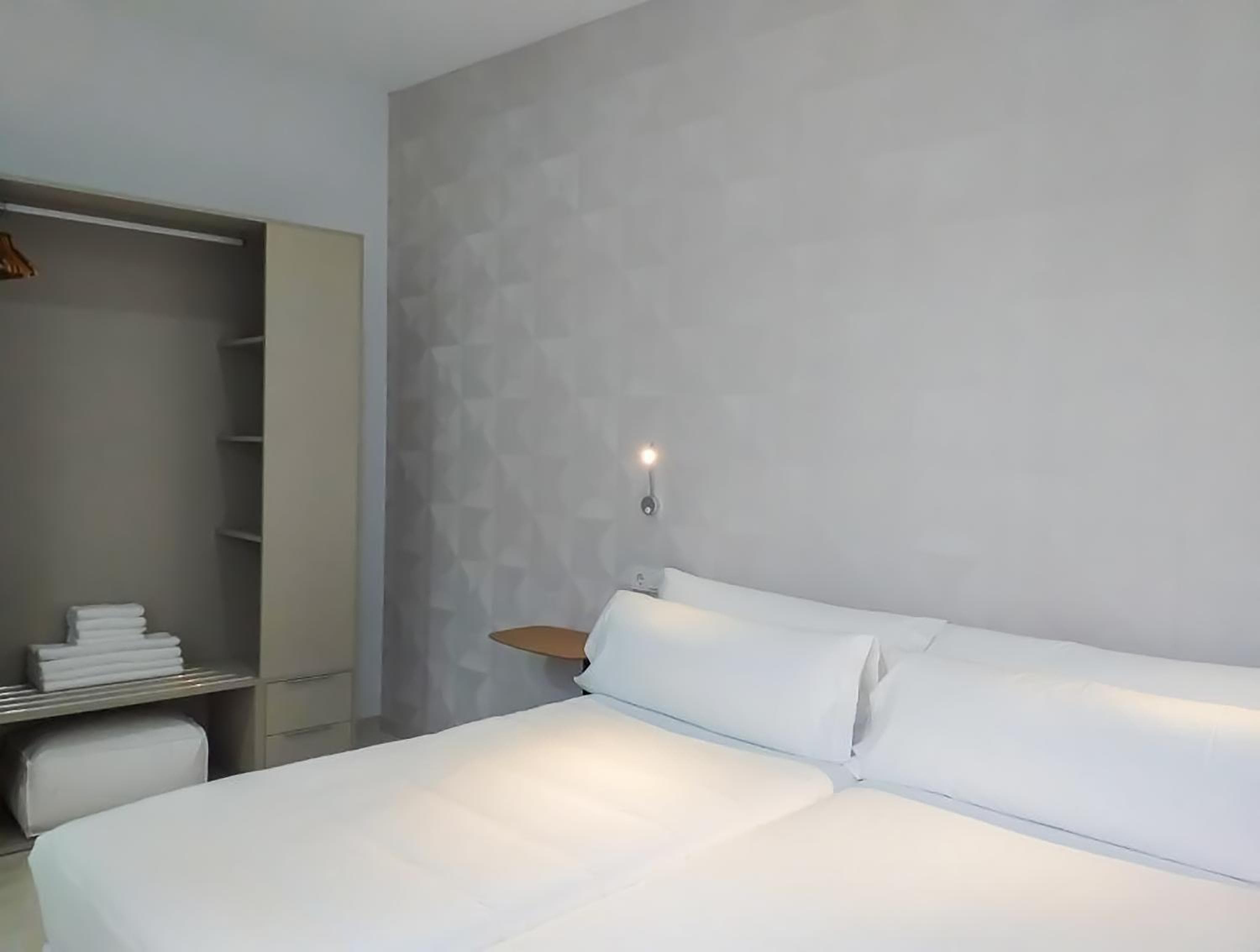 Apartamentos Rivero 8 — 26