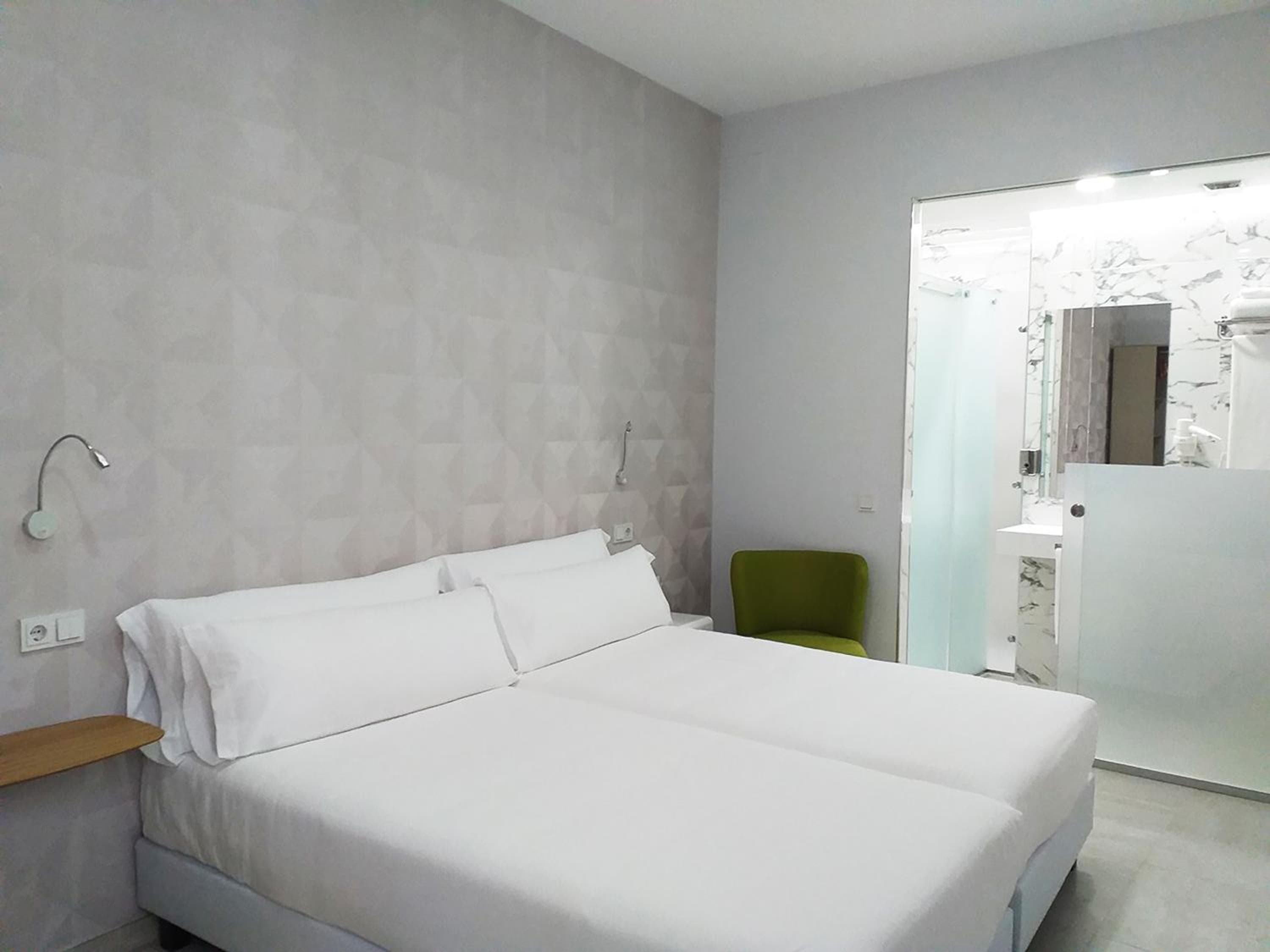 Apartamentos Rivero 8 — 10