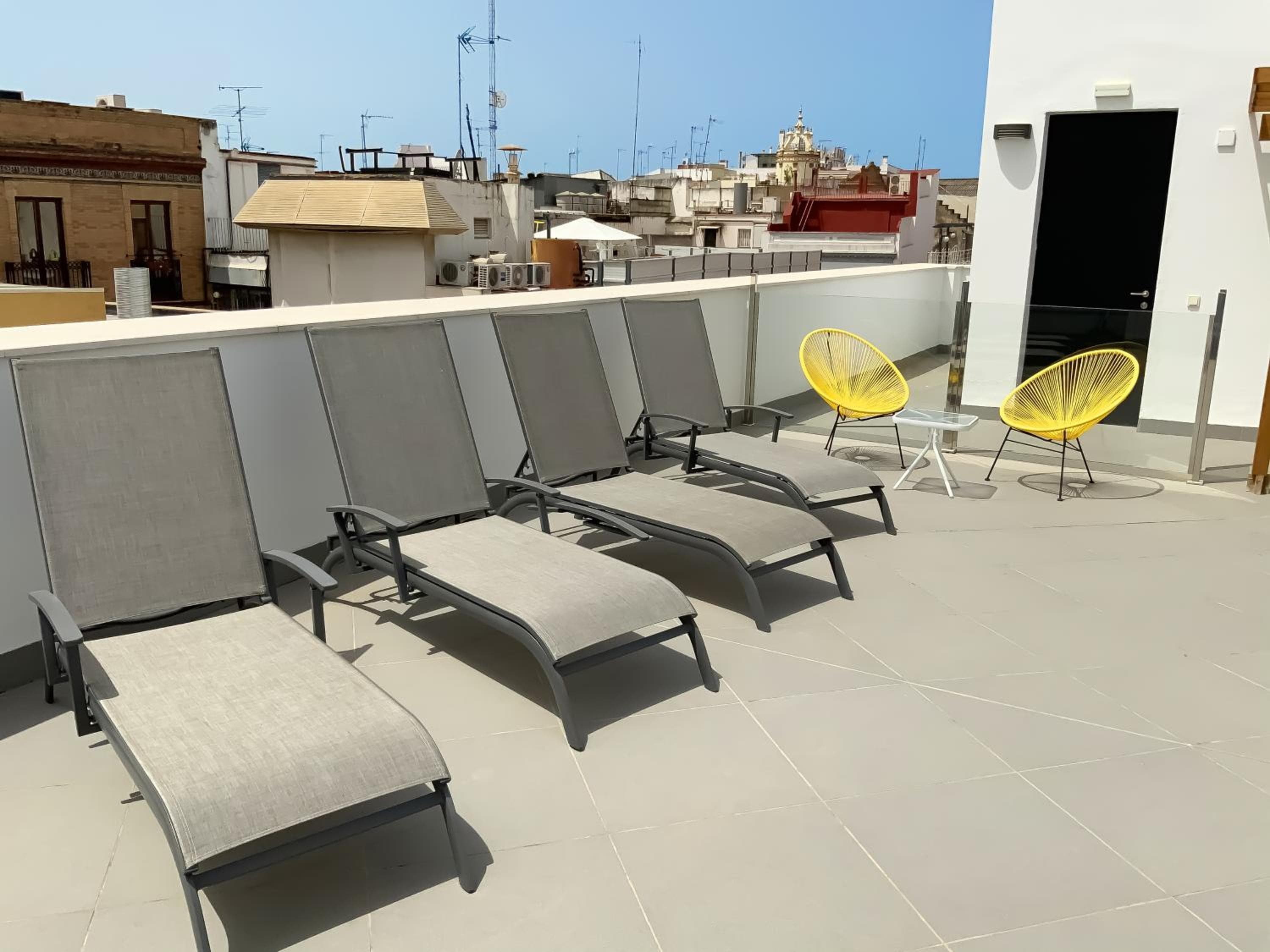 Feelathome Rivero Apartments — 18