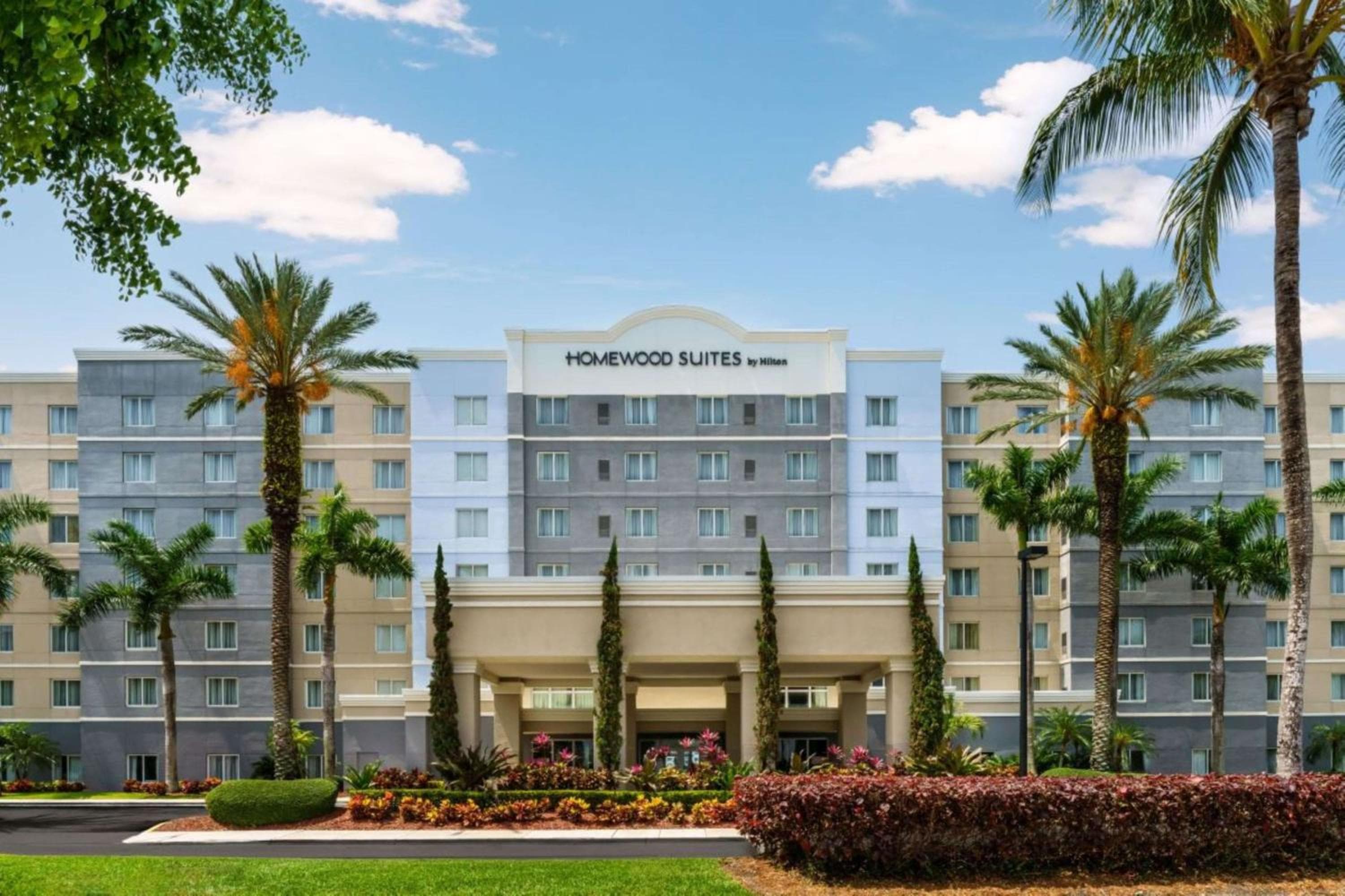 Homewood Suites Miami Aeropuerto/Laguna Azul — 1