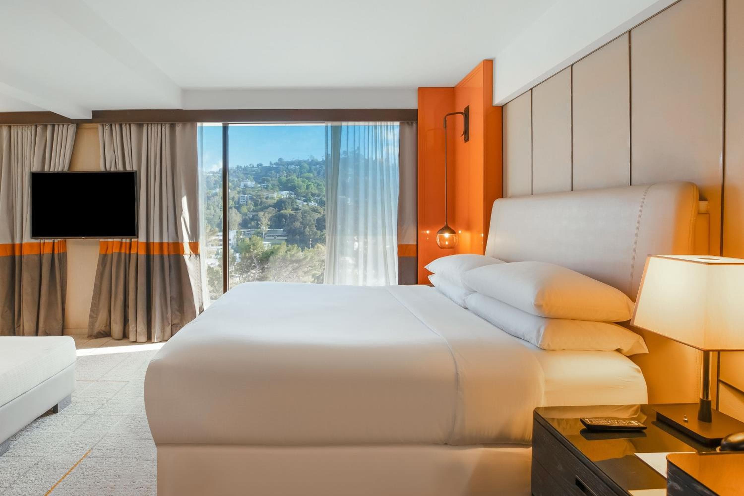 Sheraton Universal hotel, 333 Universal Hollywood Drive, Los Angeles, United States — photo 39