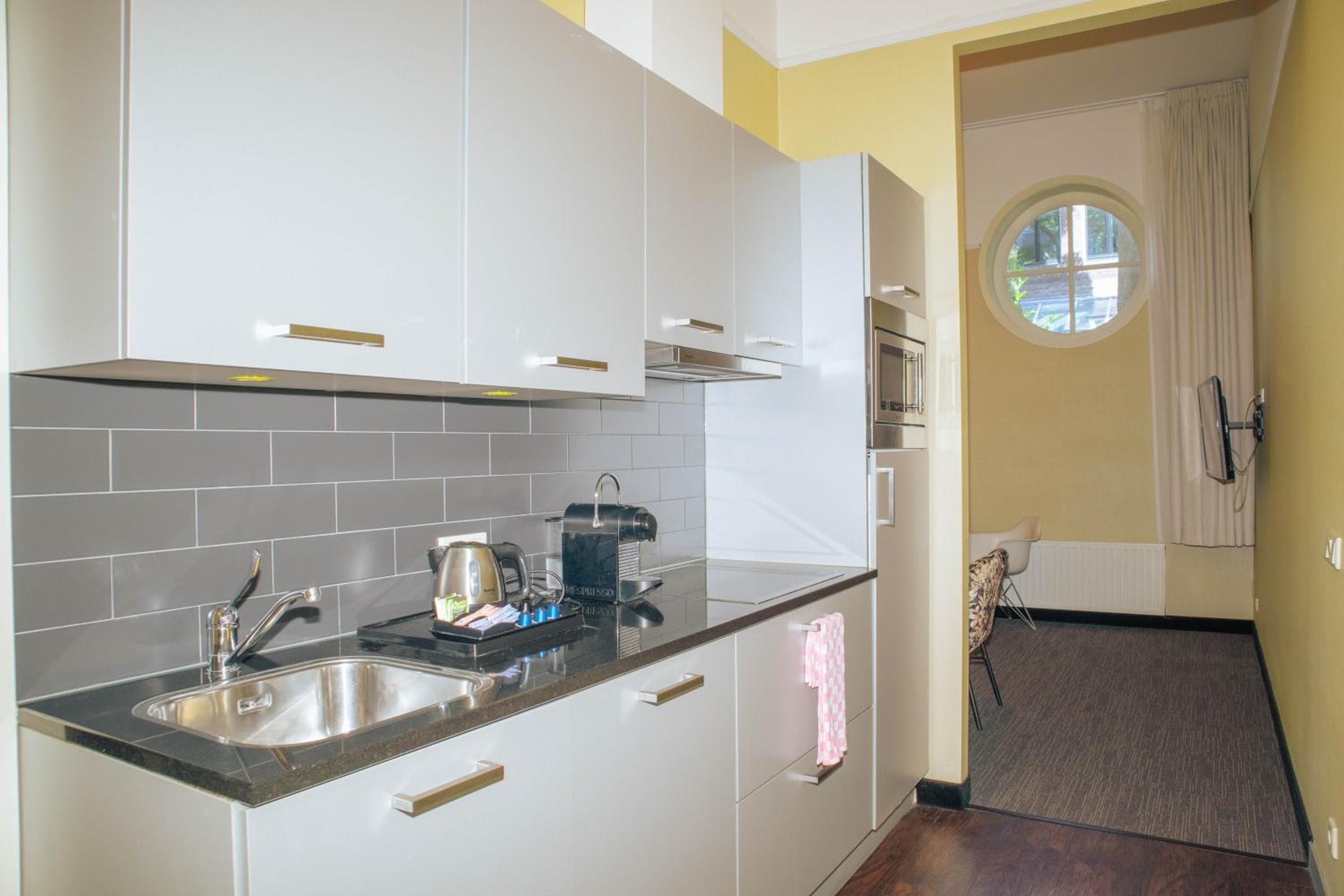 Goldenes Herrenhaus Aparthotel — 28