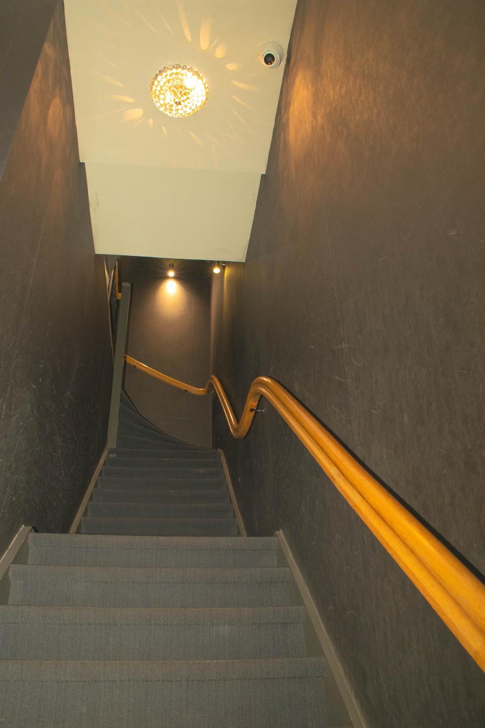 Golden Mansion Apartment Hotel — 2