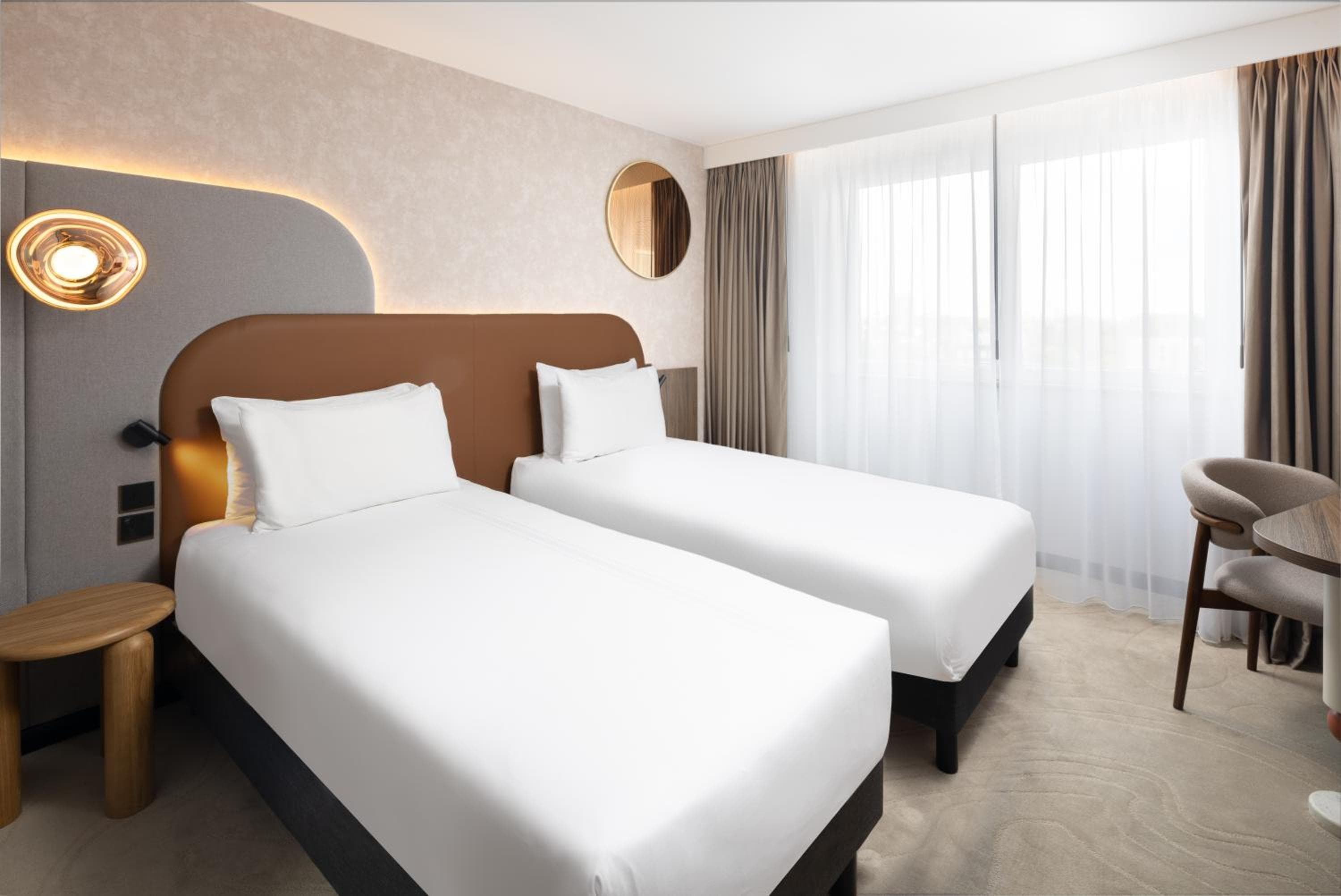 Mercure London Earls Court — 12