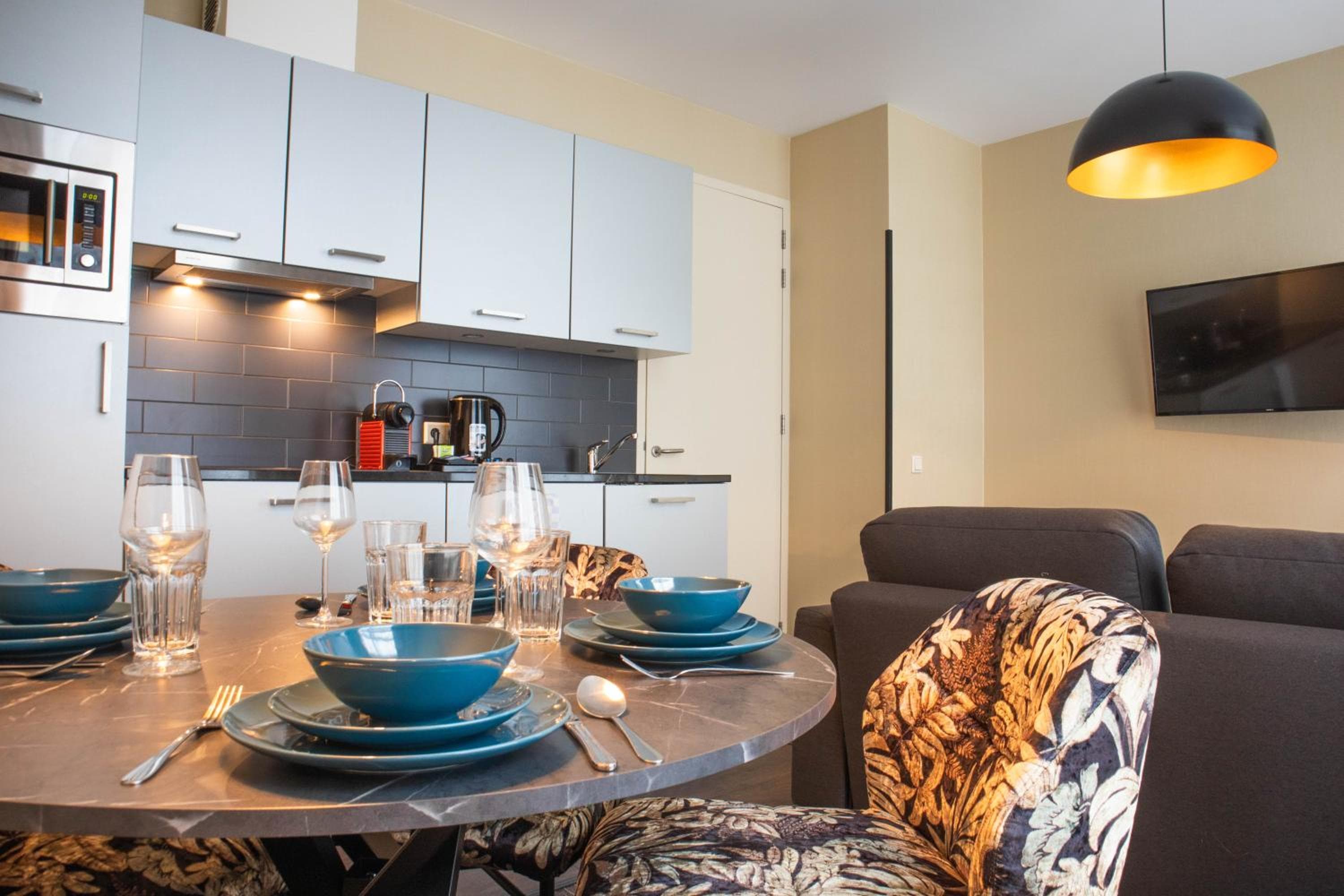 Goldenes Herrenhaus Aparthotel — 4
