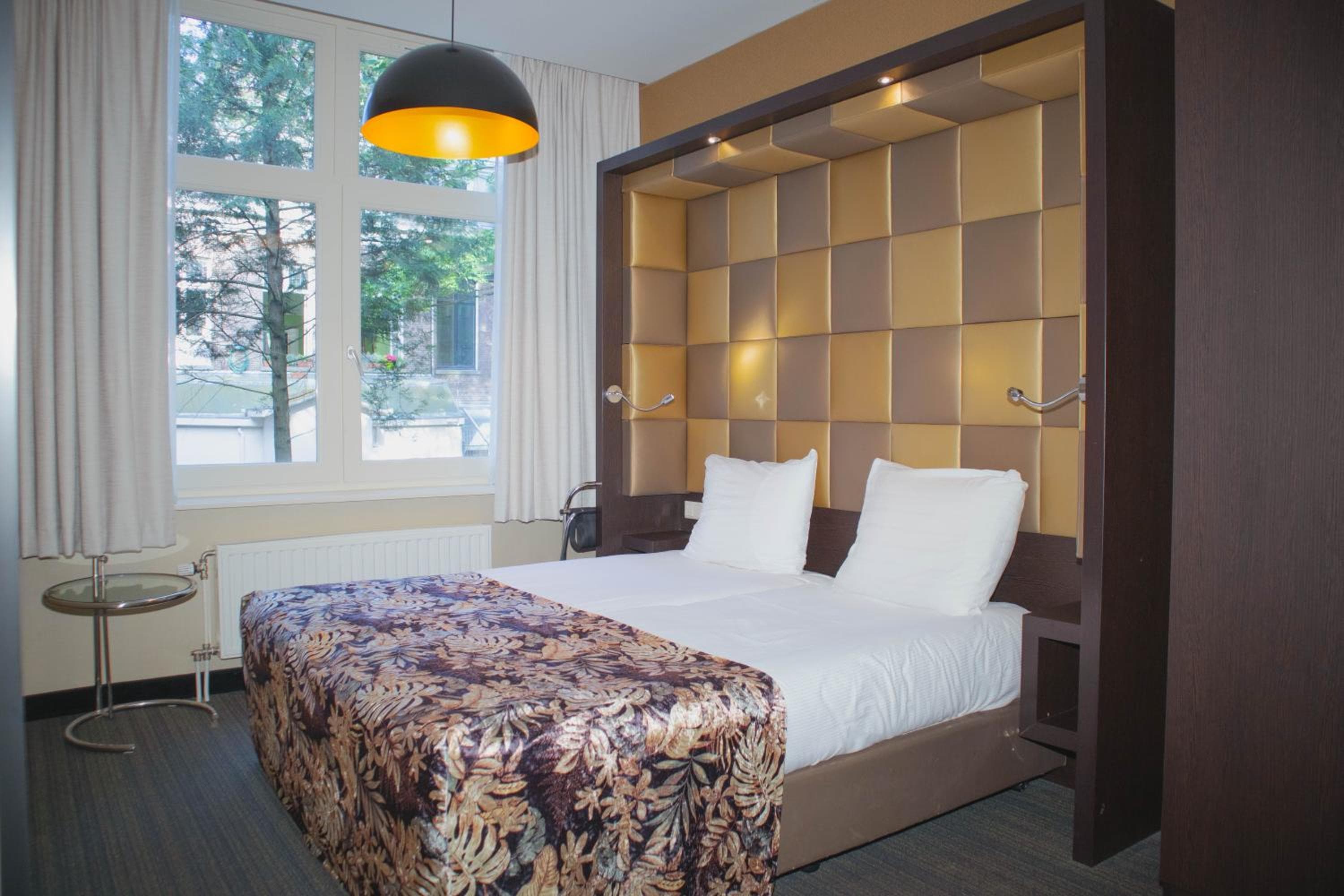 Goldenes Herrenhaus Aparthotel — 3